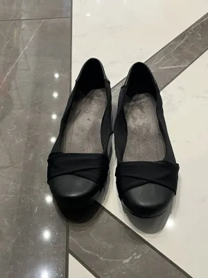 (7) Ballet Flats