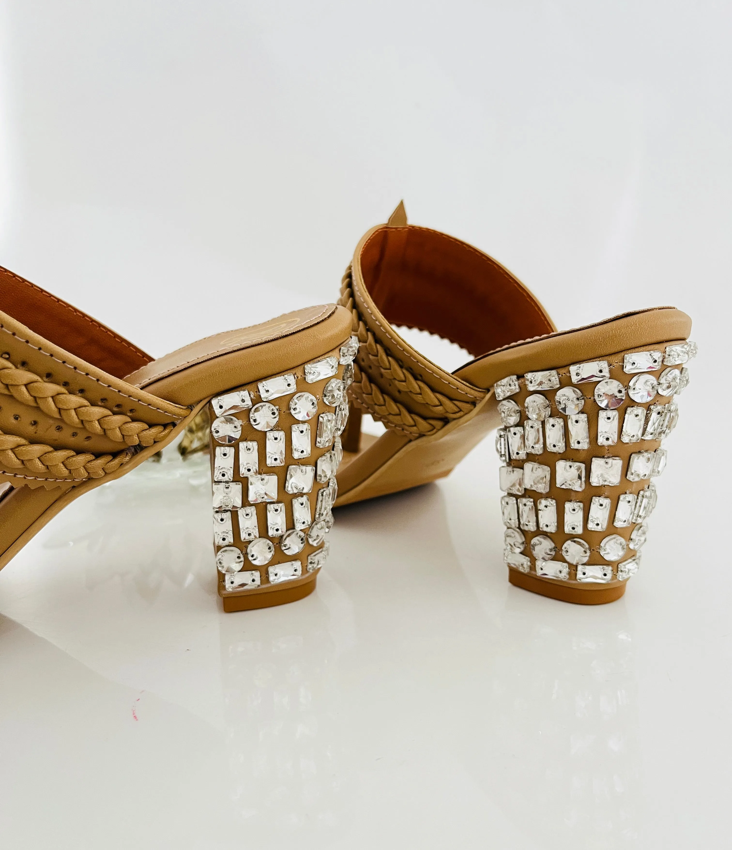 Aurum Kolhapuri Heels