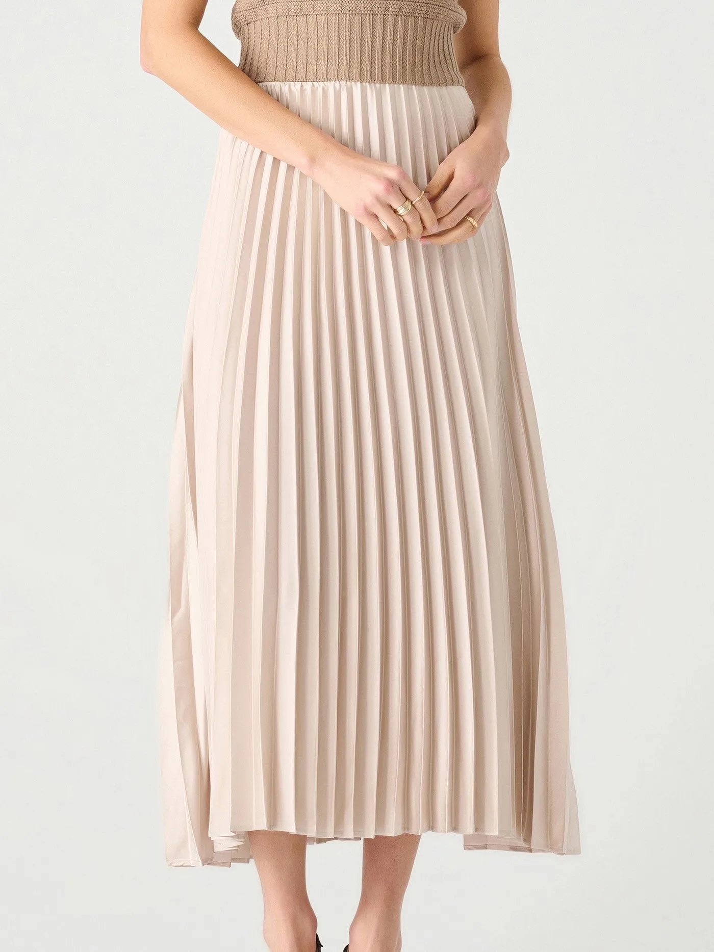 BLACK TAPE Pull On Pleated Maxi Skirt