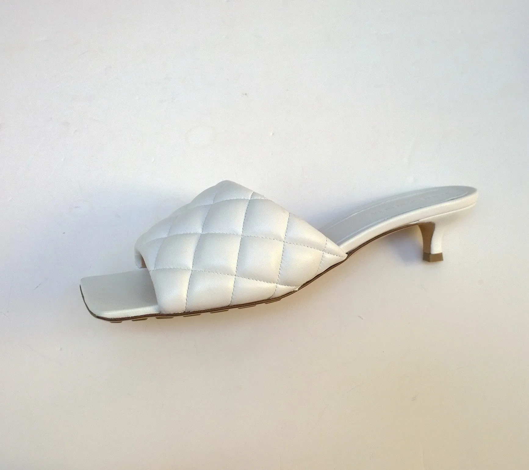 Bottega Veneta Padded Quilted Square Toe Slides in White Leather Mules Heels New in Box
