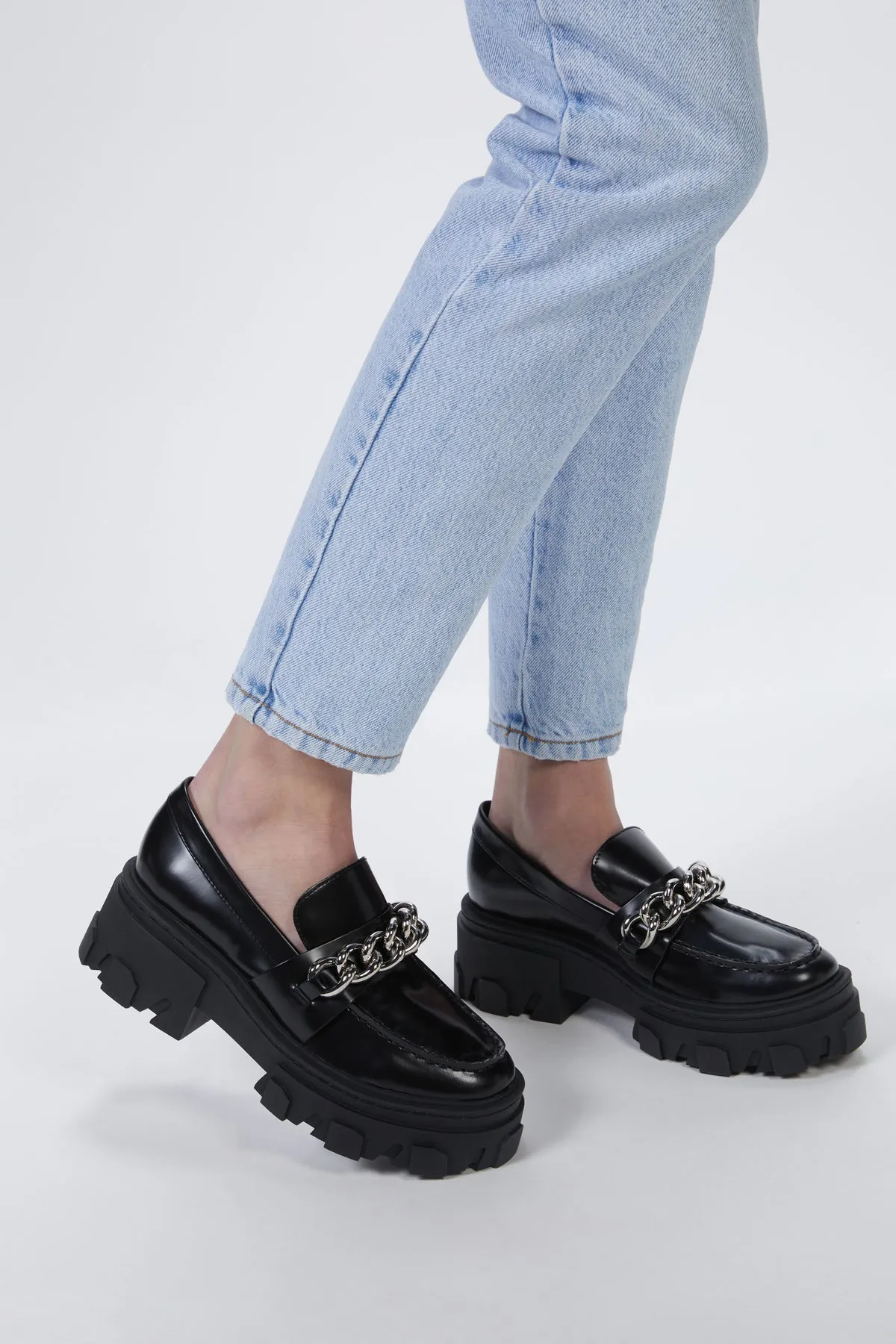 CHAIN-EMBELLISHED LEATHER LOAFERS