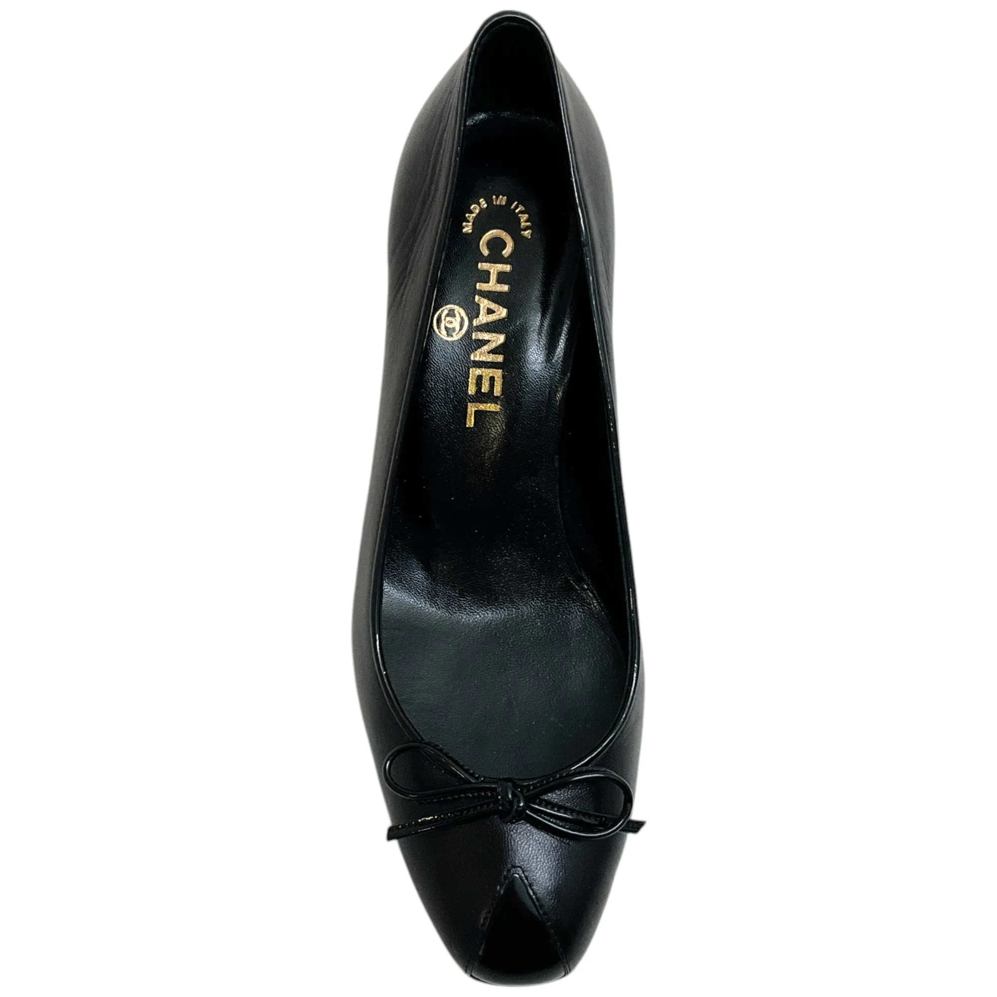 Chanel Black Leather Kitten Heel Pumps with Patent Toe and Bow