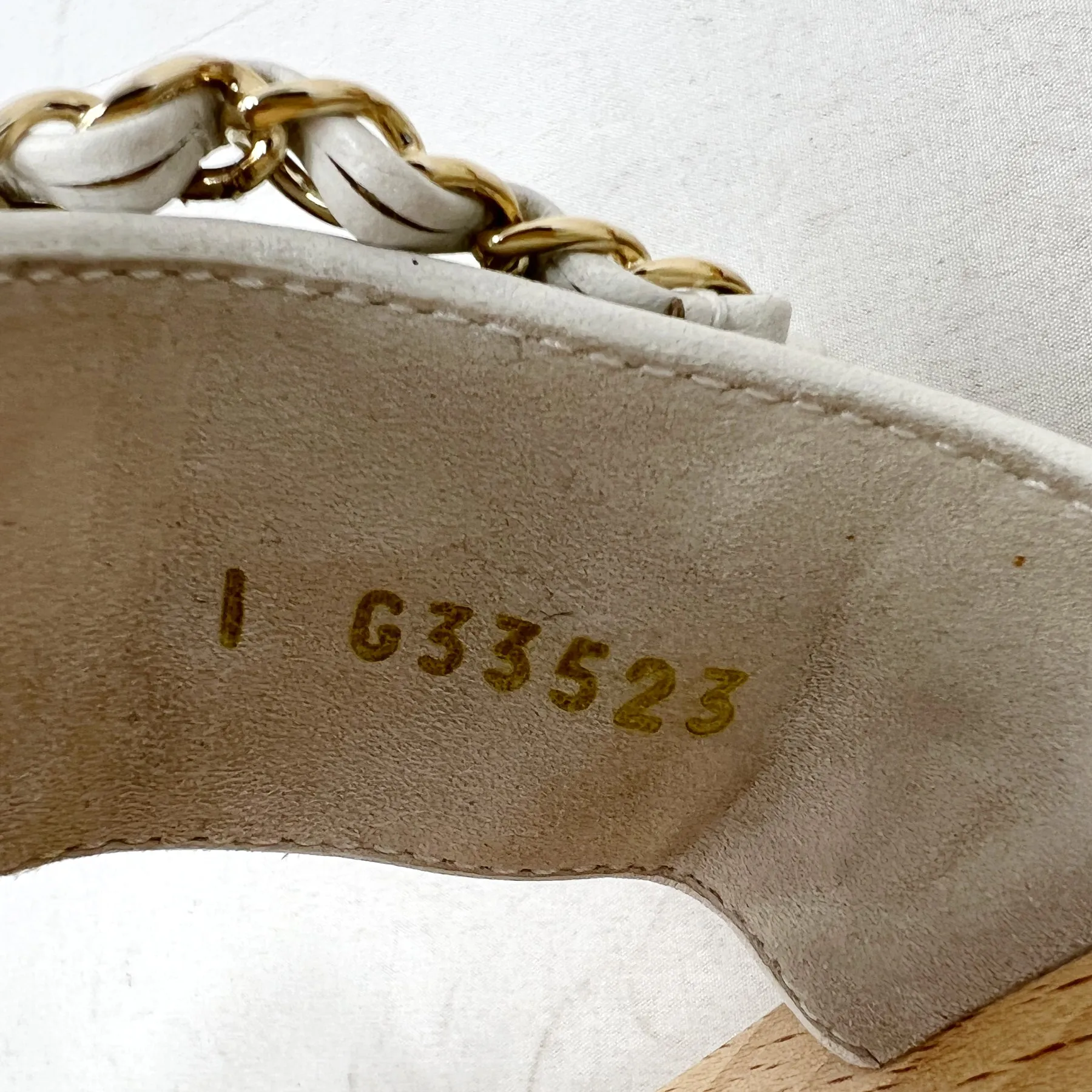 Chanel CC Logo Chain Detail White Leather Wooden Sole Mule Sandals Size EU 37