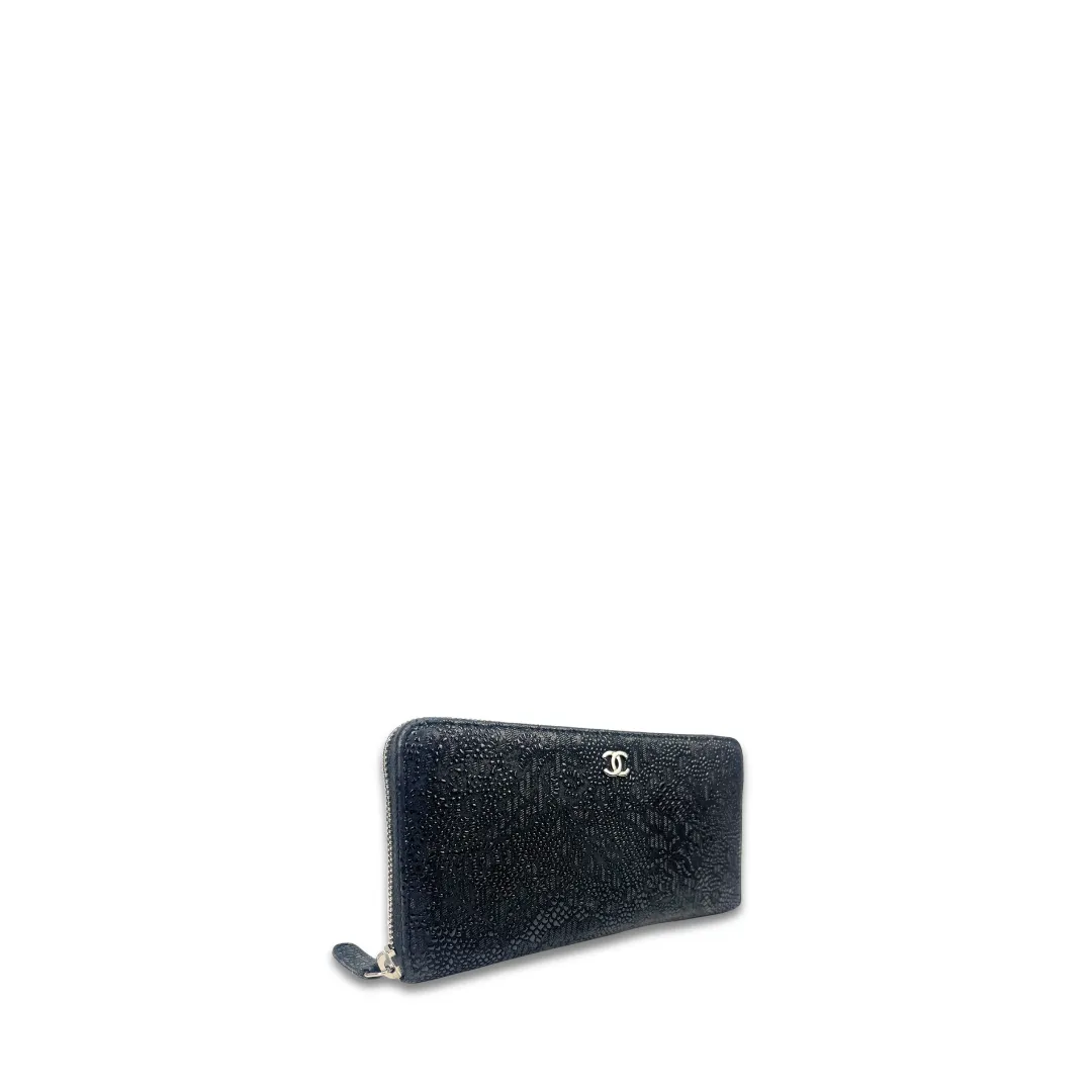 Chanel Lace Is More Zipper Wallet