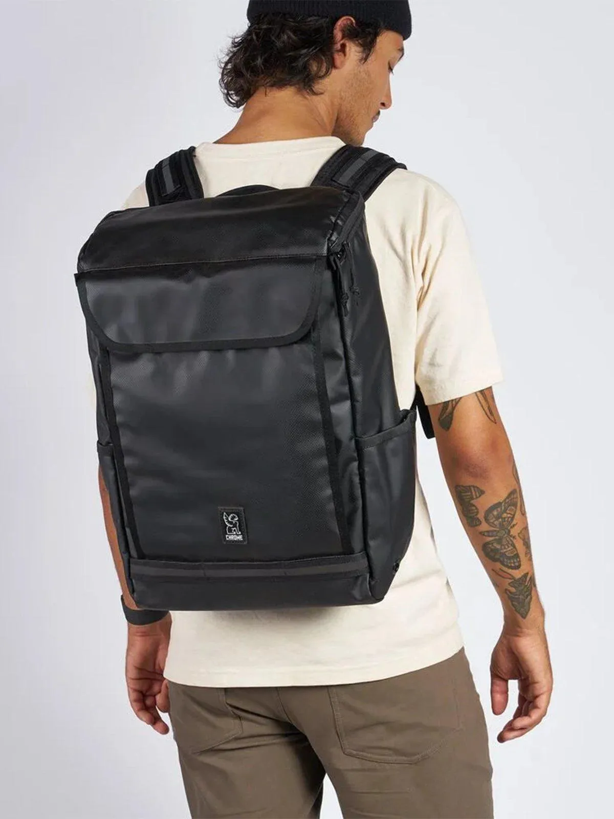 Chrome Industries Volcan Pack Black Tarp Chrome Print