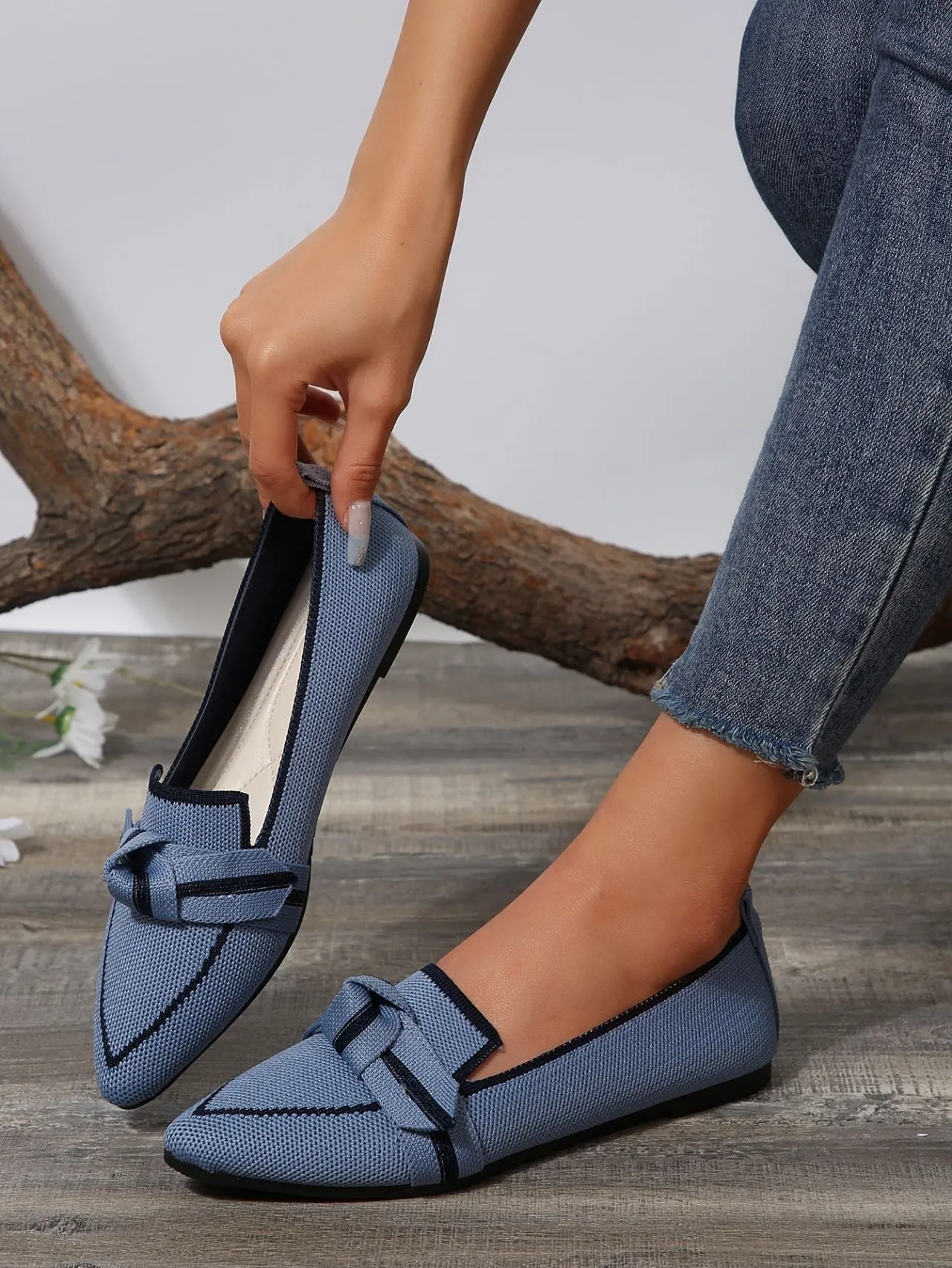Creamtopmall Breathable Flyknit Pointed Toe Bow Flat Slip-ons