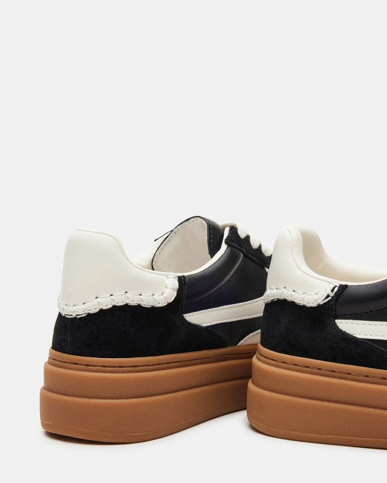 DODGE SHOE AND MADRIDD BAG BLACK/WHITE BUNDLE