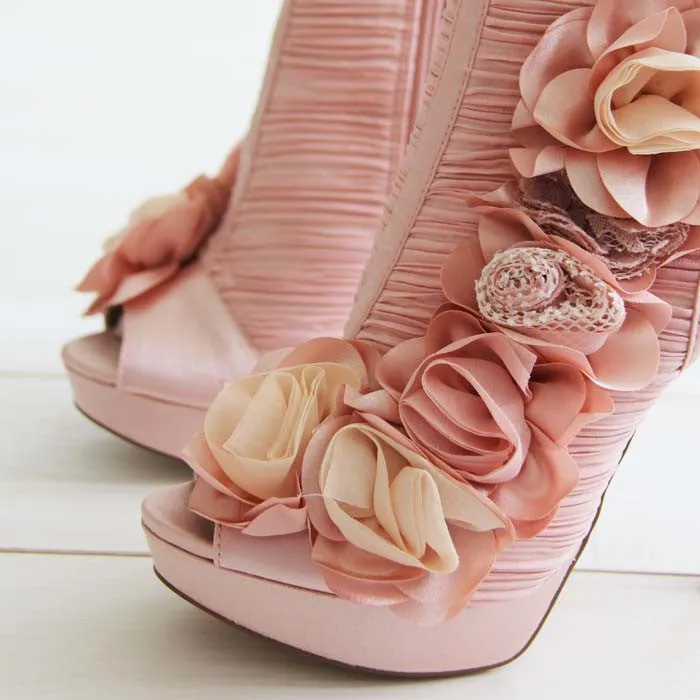 Down the Isle Heels