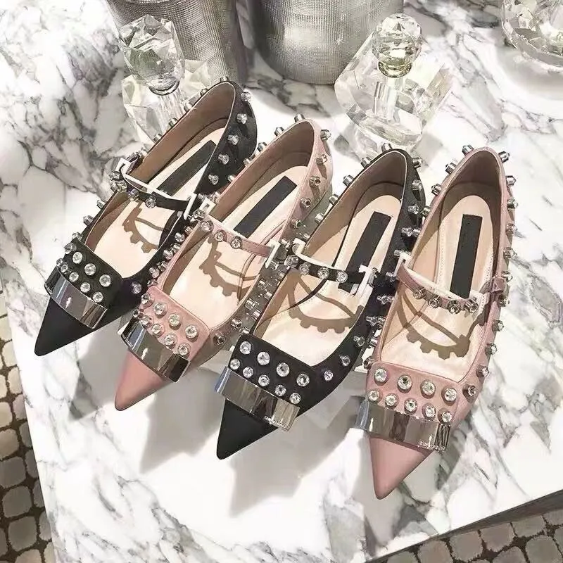 Fashion Women Pointed Toe Rivets  Flats Shoes
