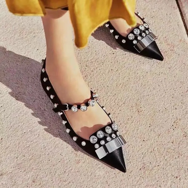 Fashion Women Pointed Toe Rivets  Flats Shoes