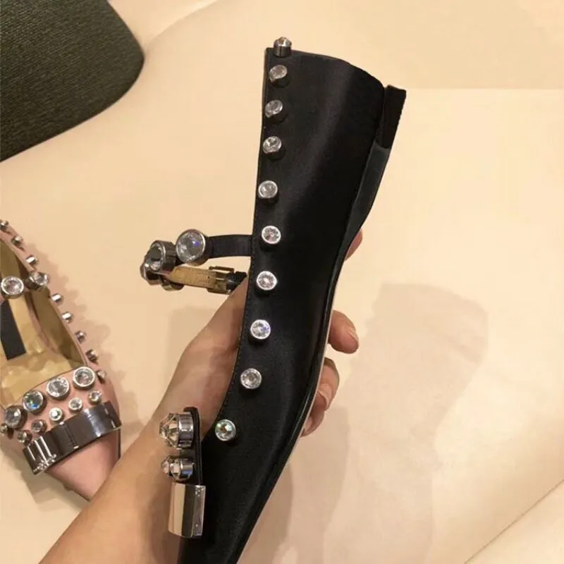 Fashion Women Pointed Toe Rivets  Flats Shoes