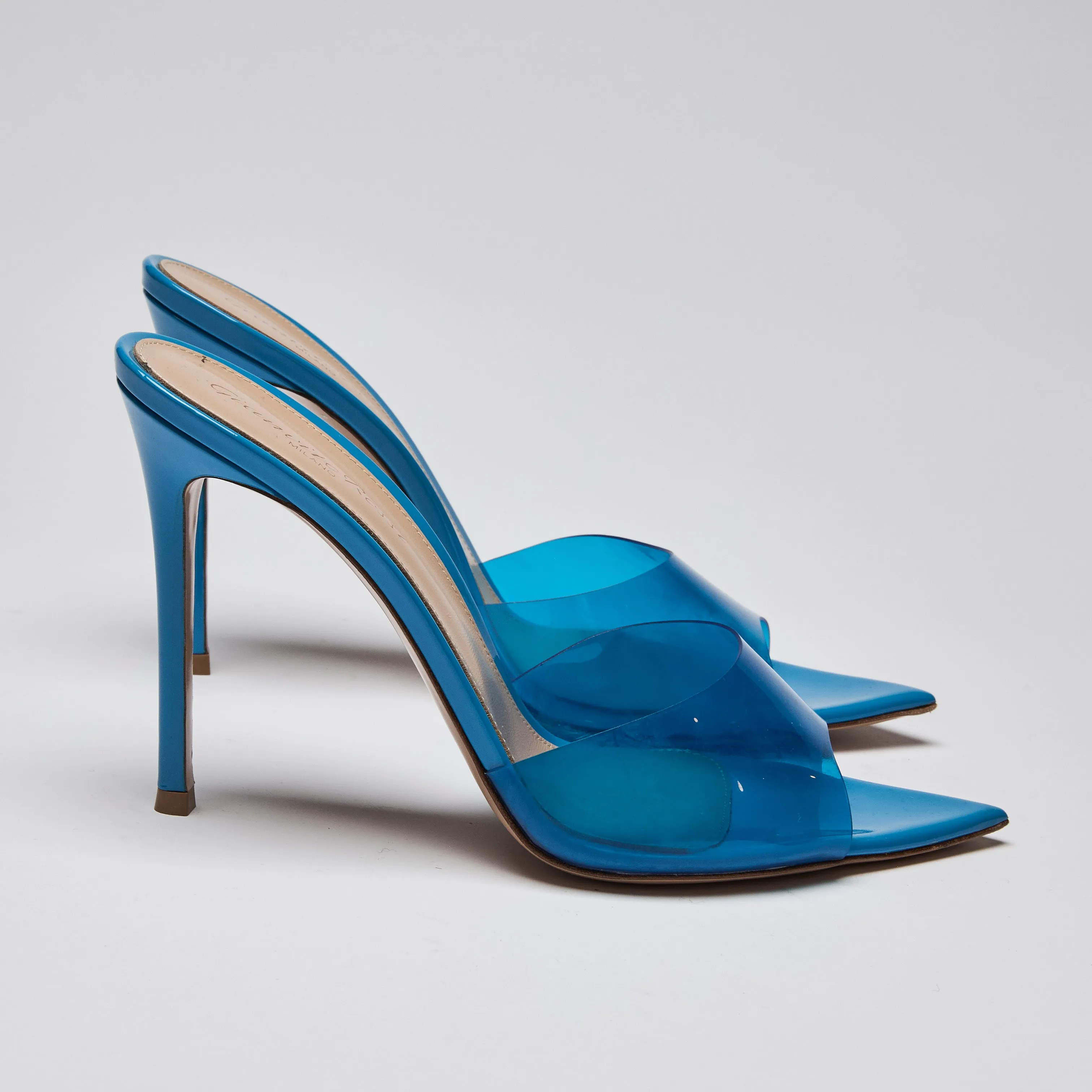 Gianvito Rossi Blue Elle Heels Size 39.5
