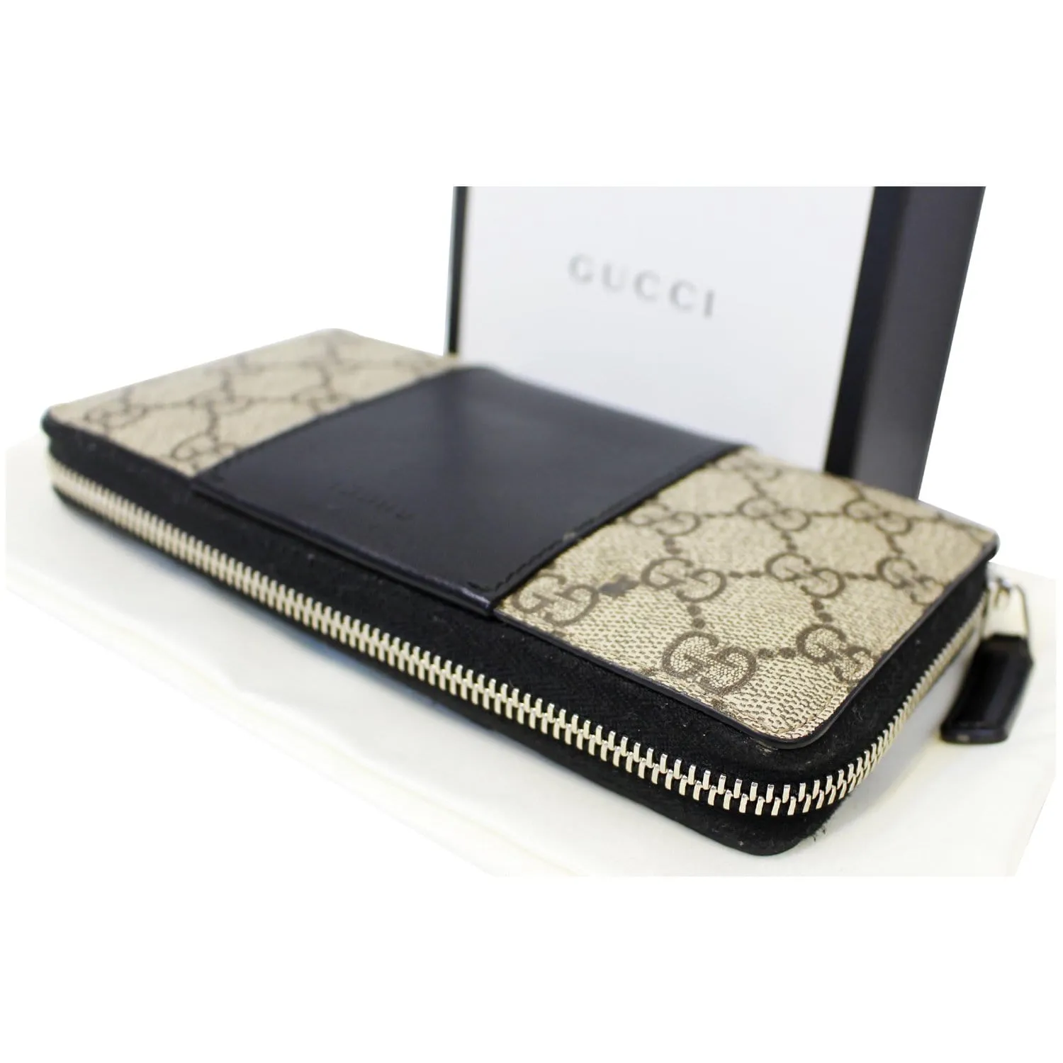 GUCCI GG Supreme Monogram Zip Around Wallet Black