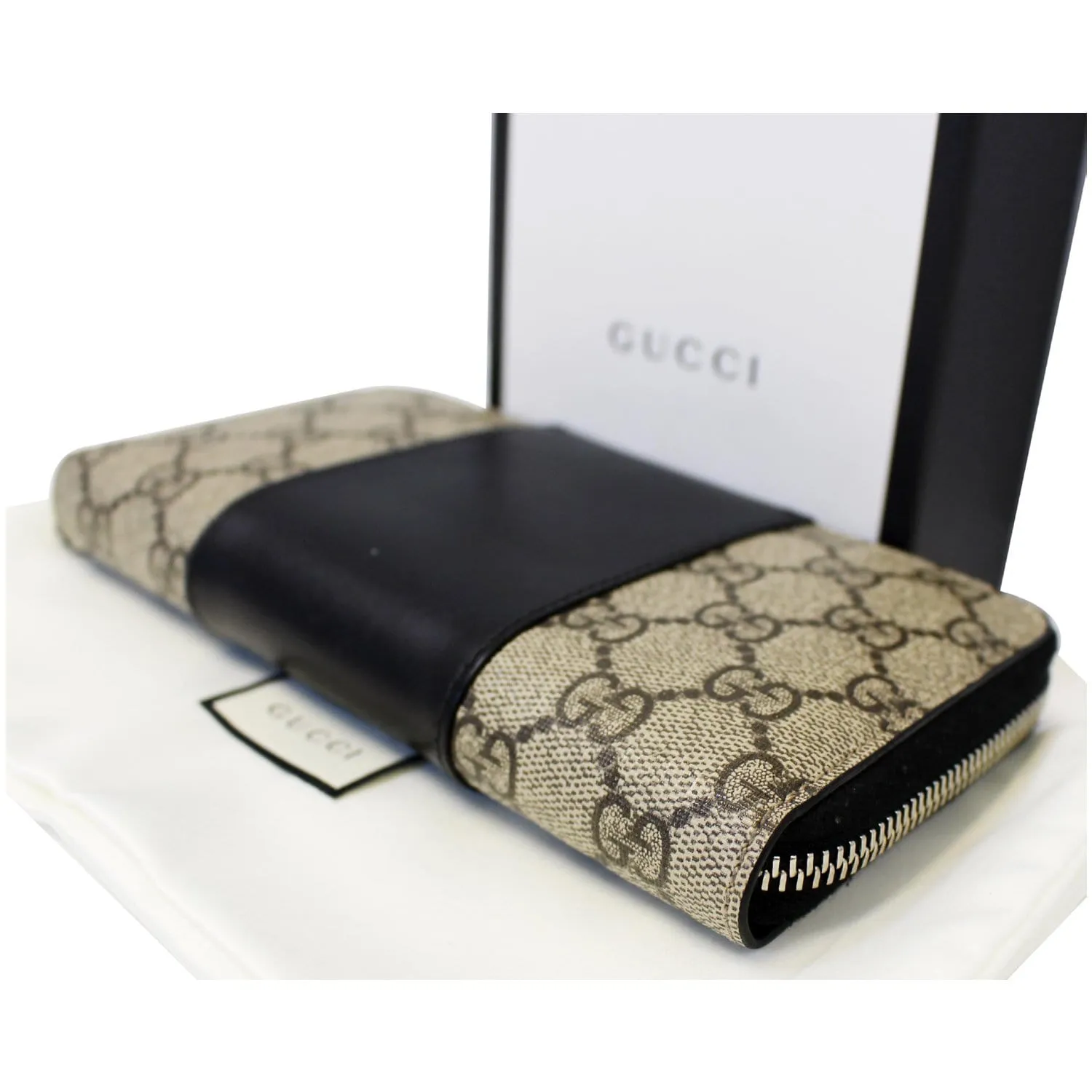 GUCCI GG Supreme Monogram Zip Around Wallet Black