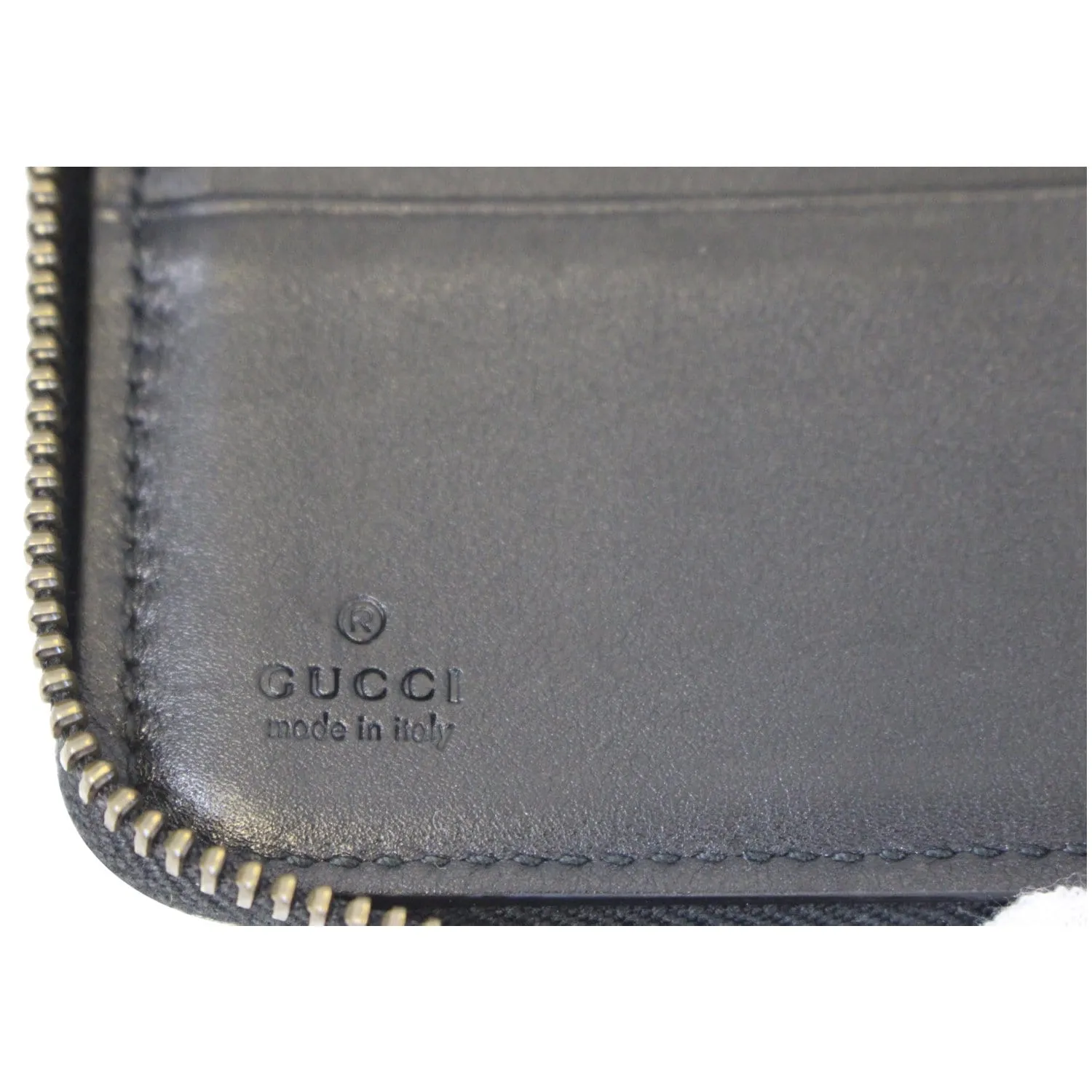 GUCCI Matelasse GG Marmont Zip Around Calfskin Wallet Black
