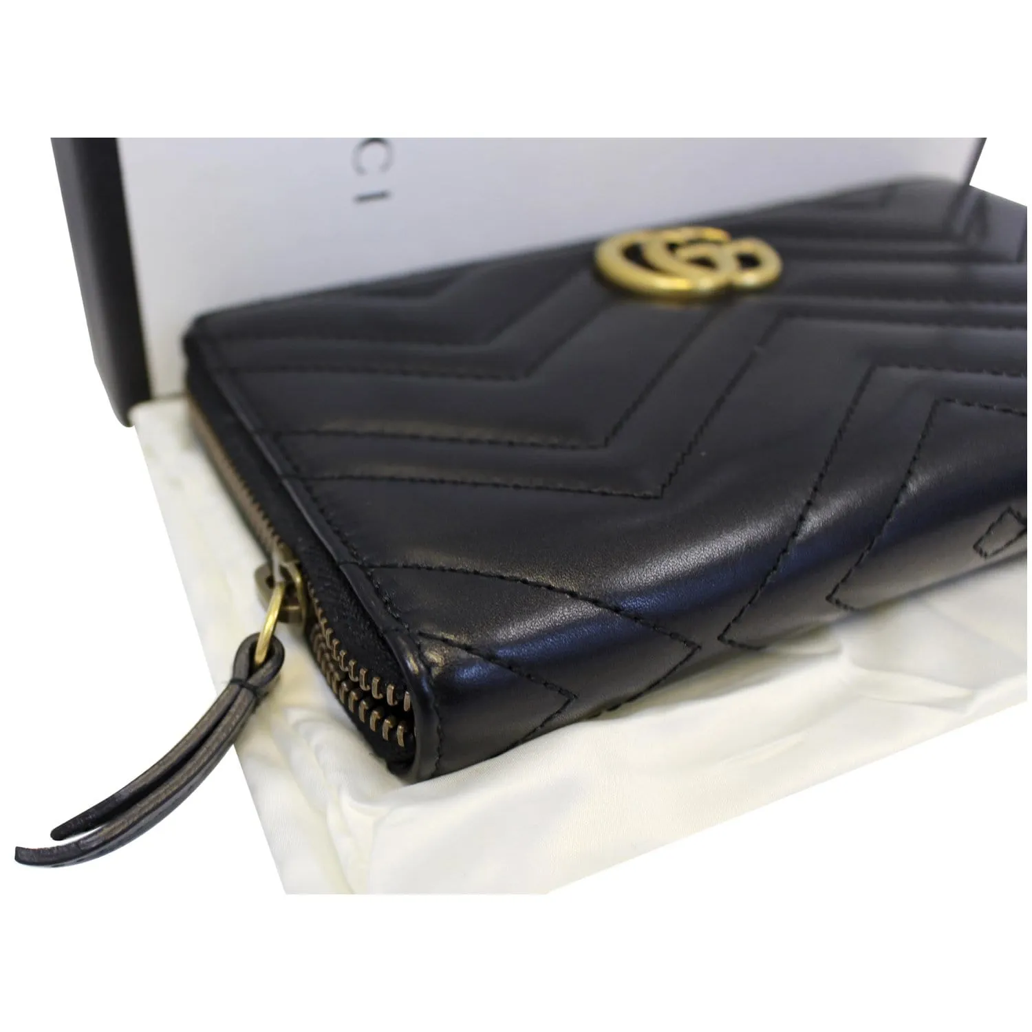 GUCCI Matelasse GG Marmont Zip Around Calfskin Wallet Black