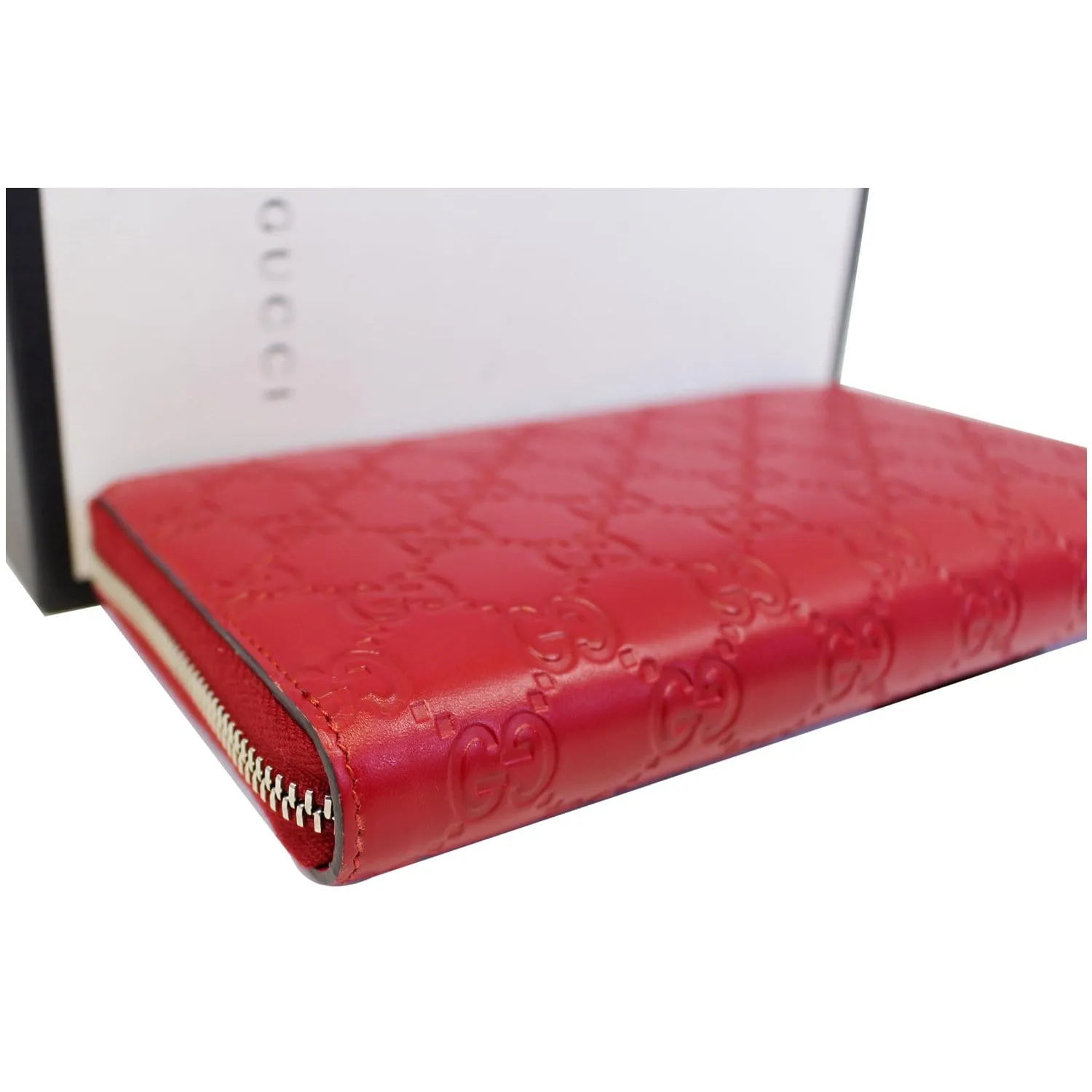 GUCCI Signature Continental Guccissima Zip-around Wallet