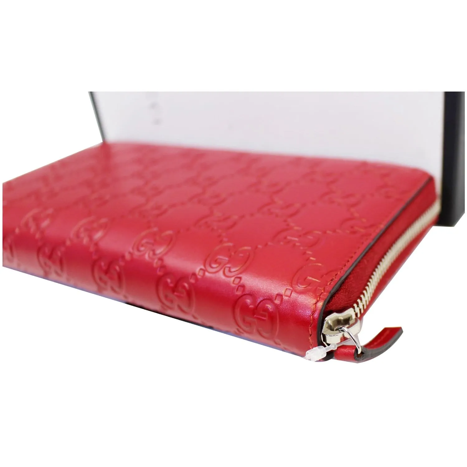 GUCCI Signature Continental Guccissima Zip-around Wallet
