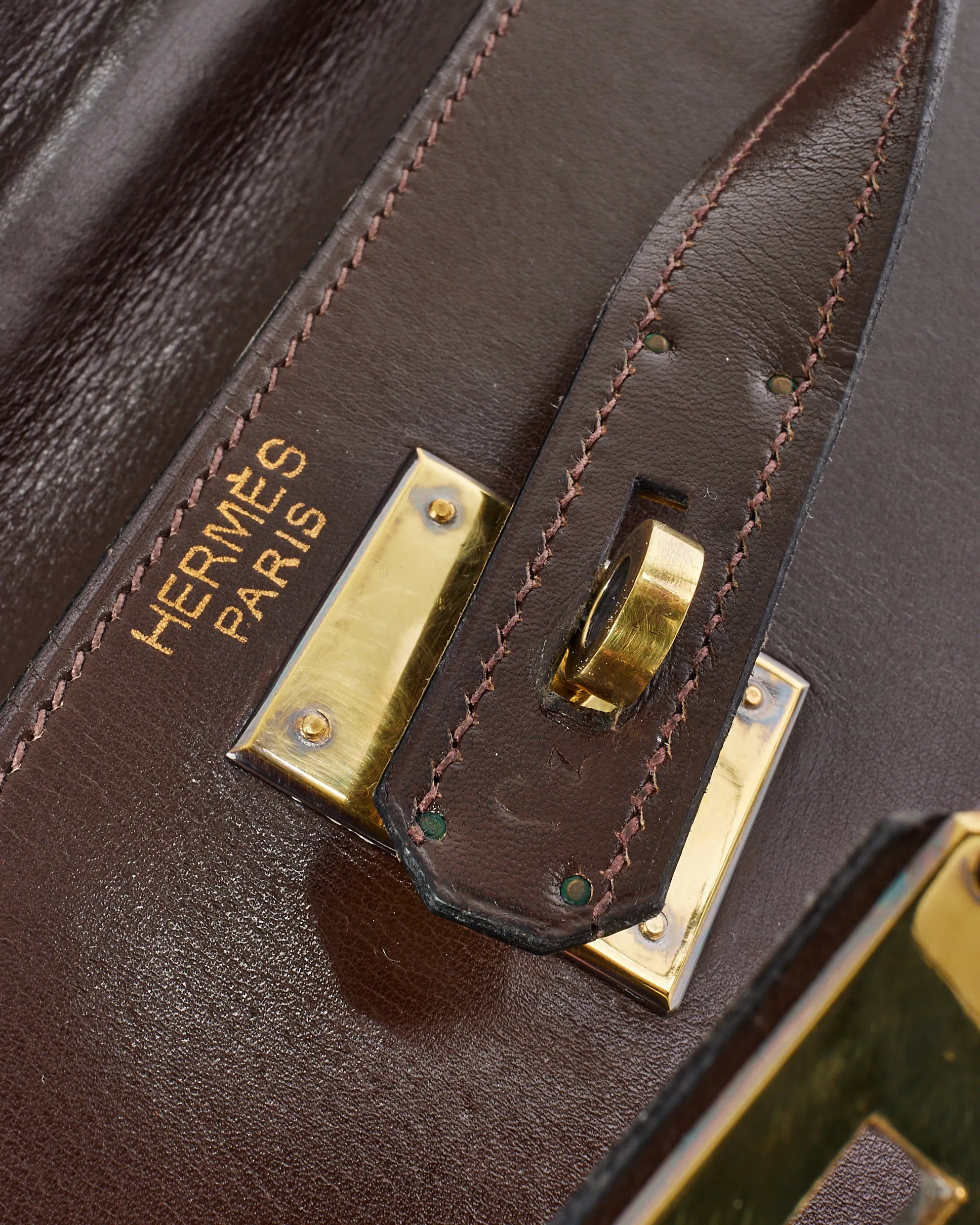 Hermès Brown Box Leather Vintage Kelly Sellier 28 GHW