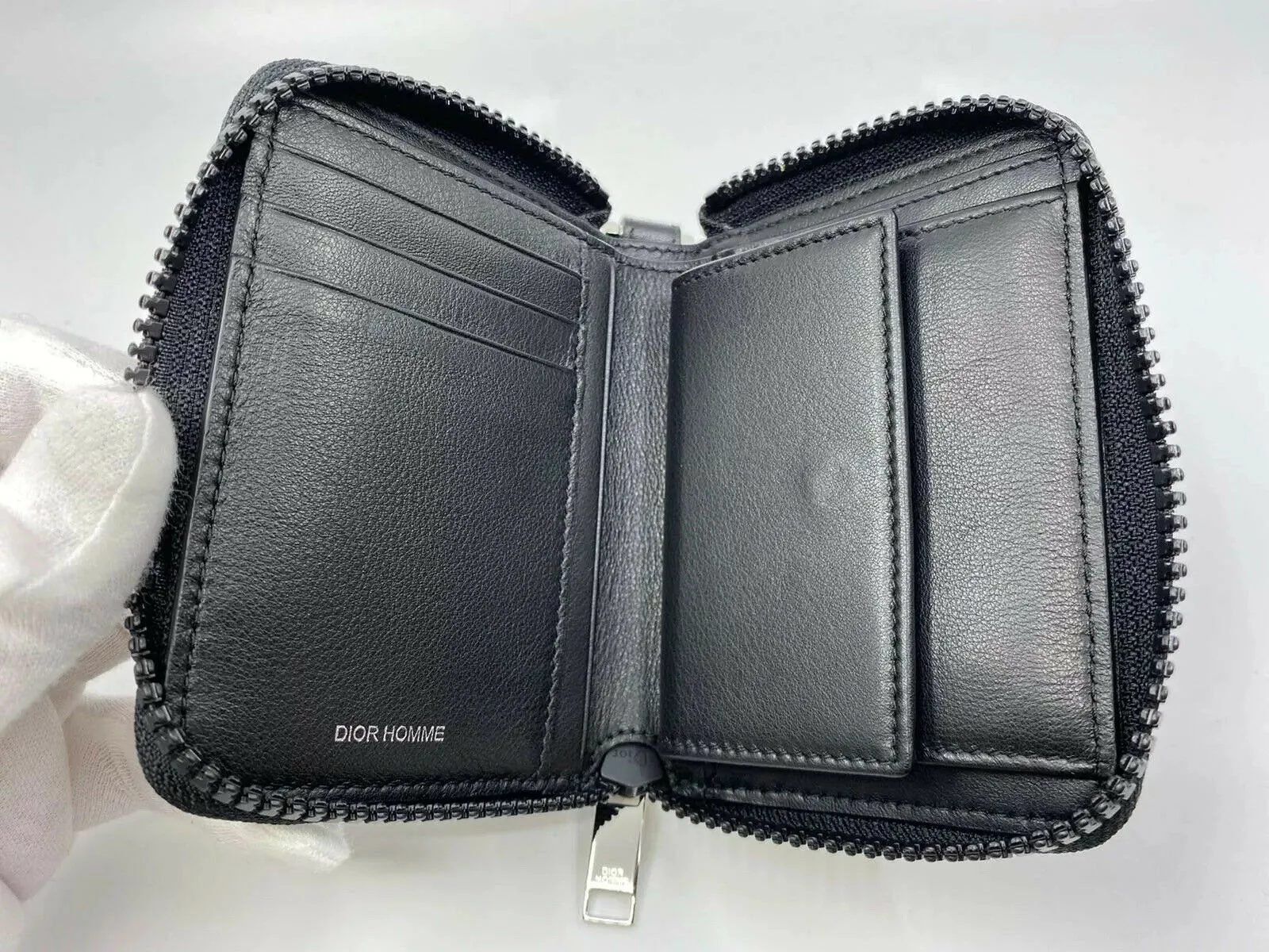 Homme Zip Around Compact Wallet
