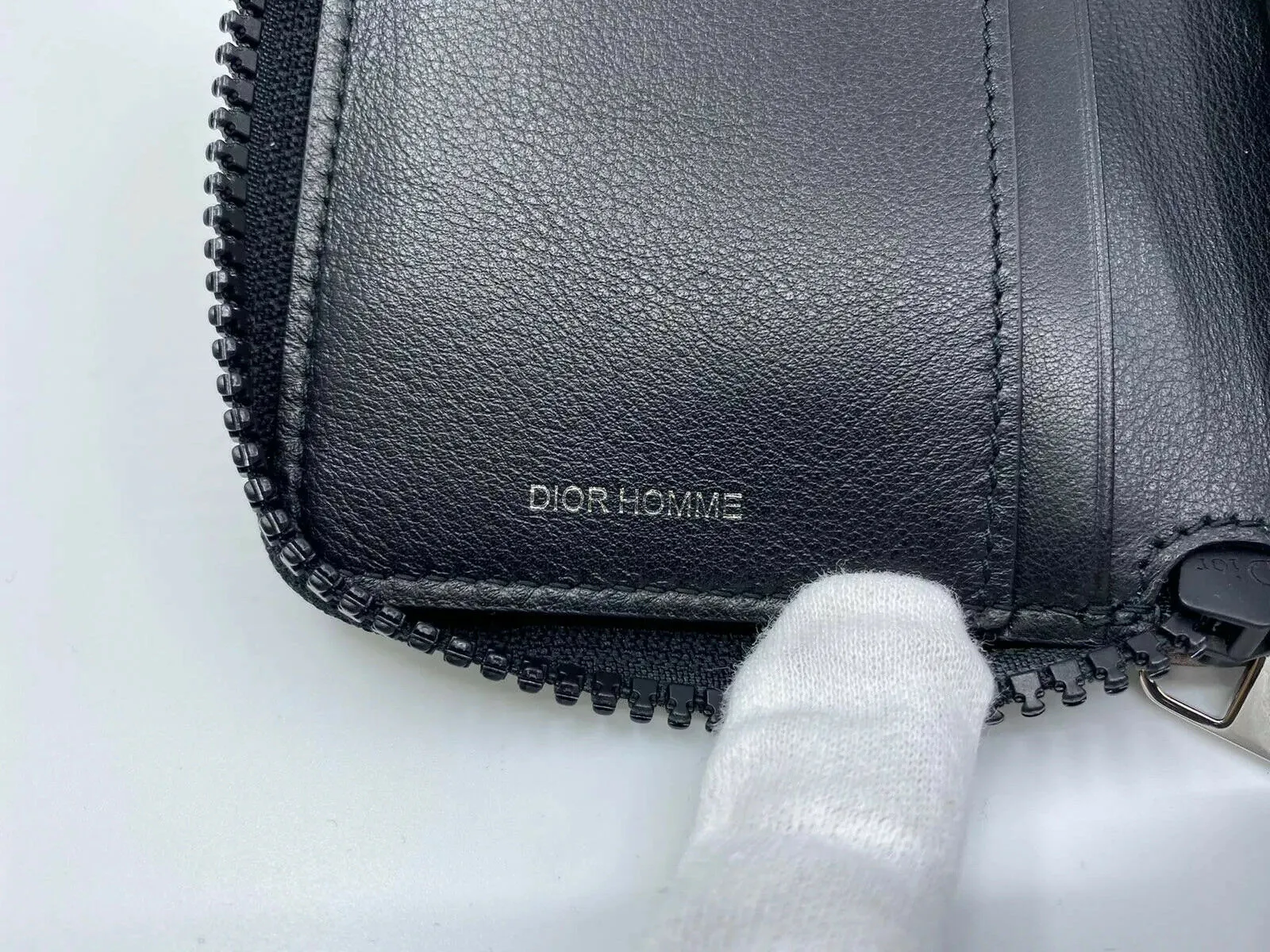 Homme Zip Around Compact Wallet
