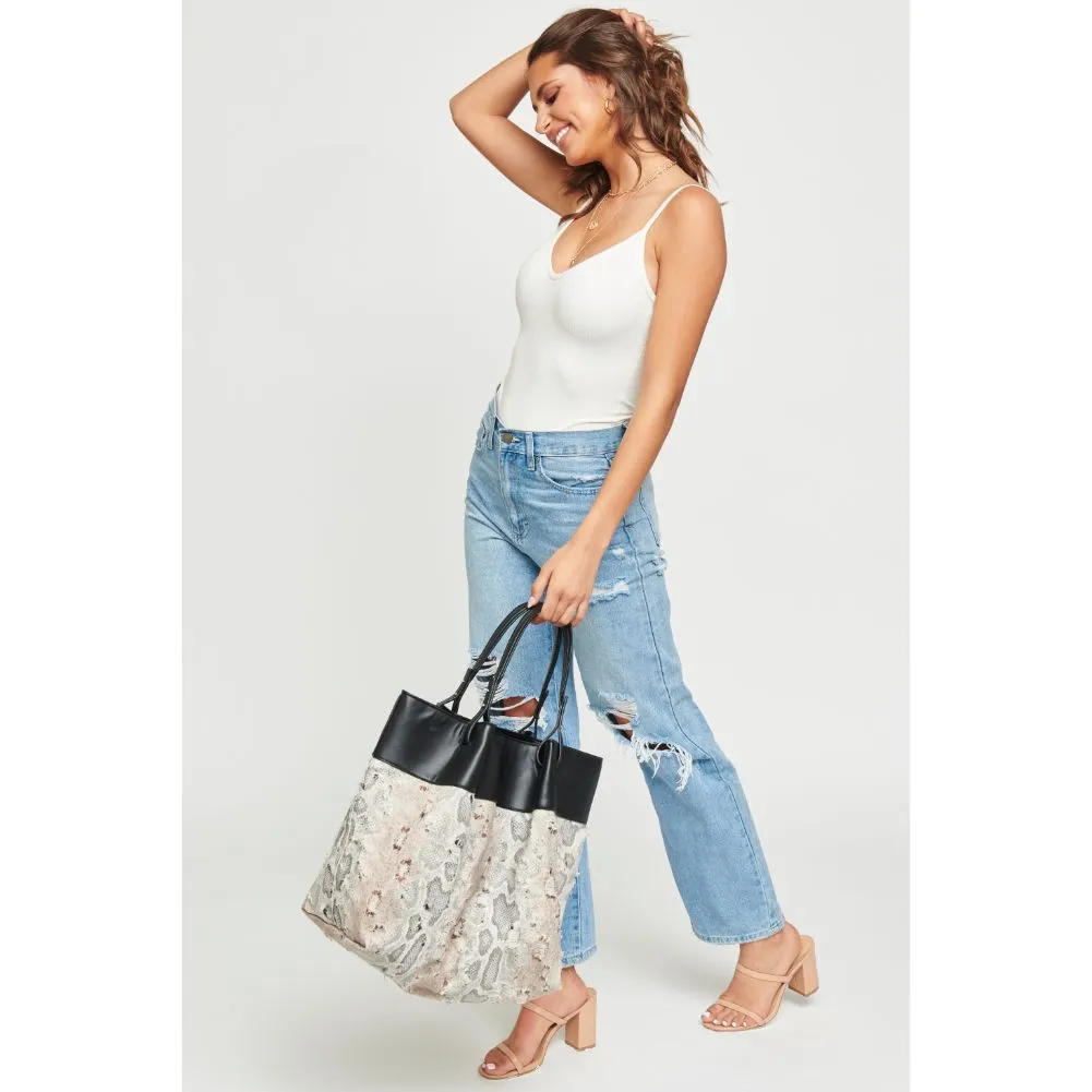 Kiara Tote