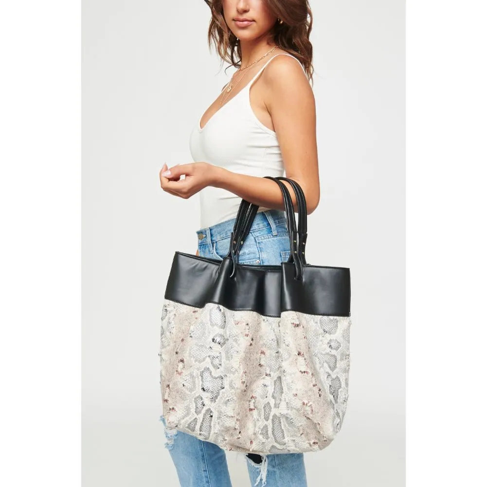Kiara Tote