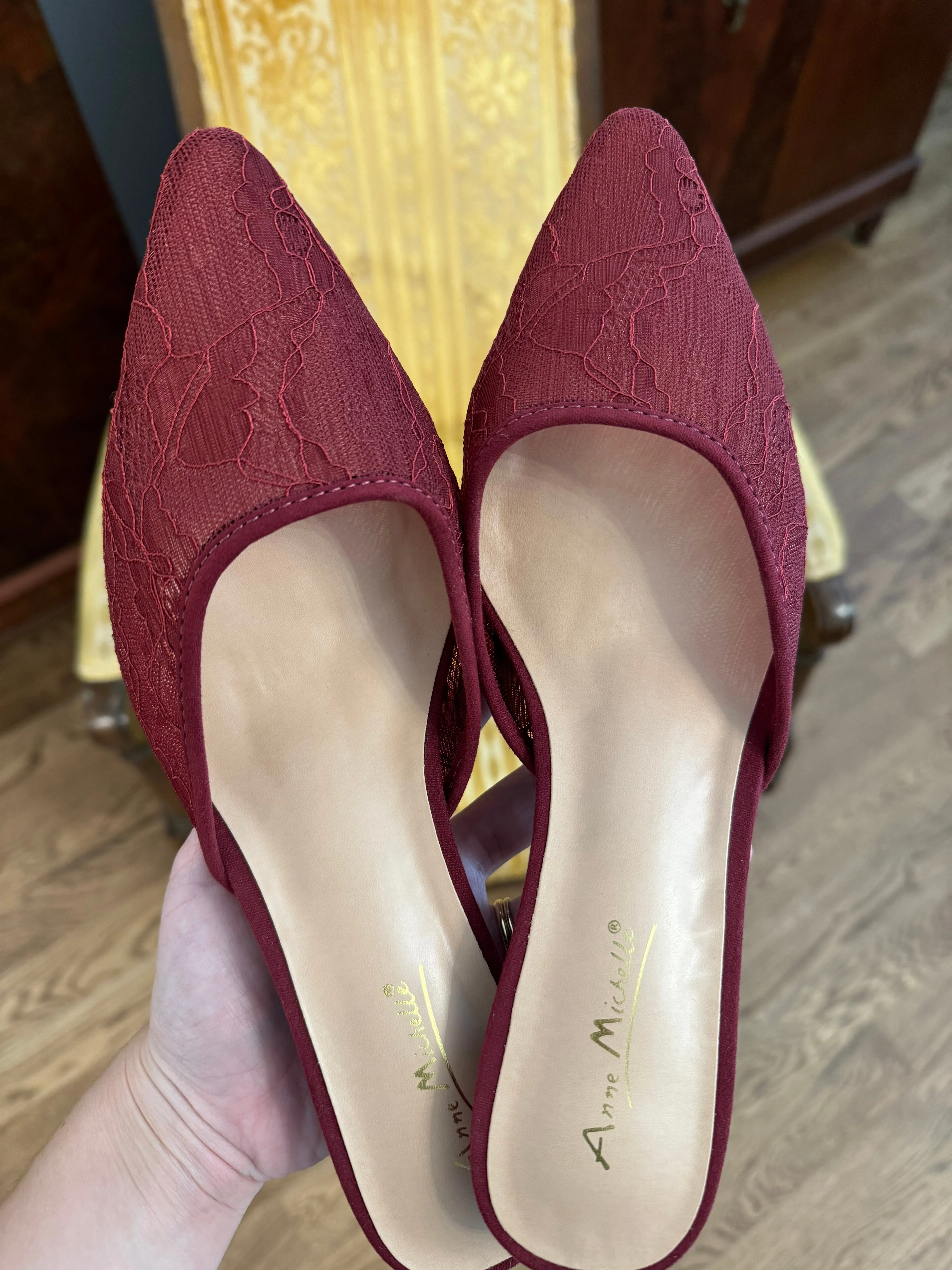 Kitten Heel
