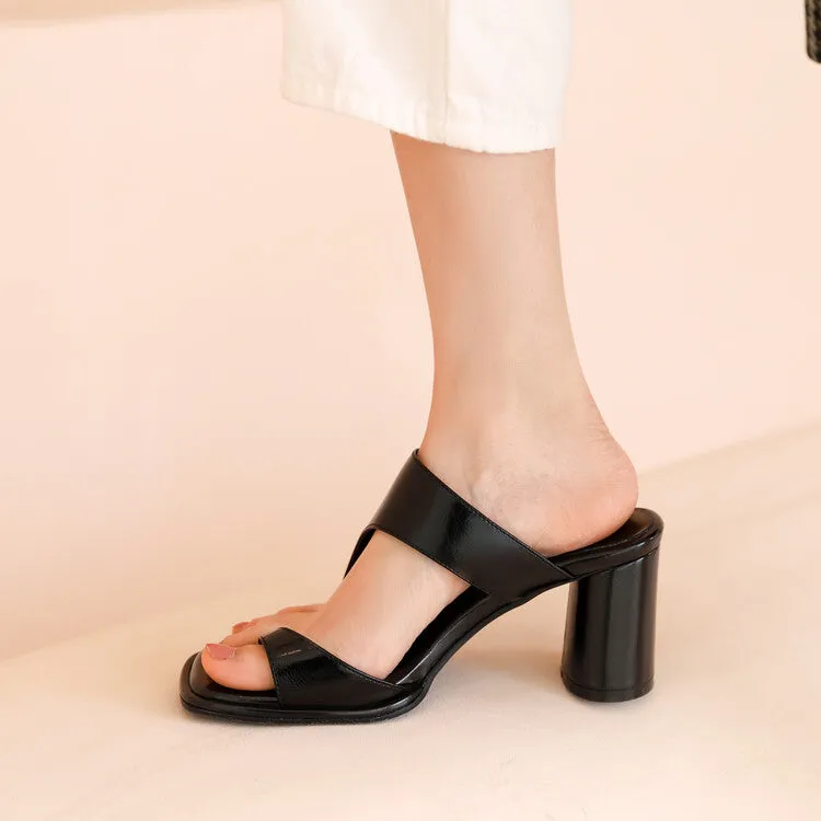 Ladies Leather Toe-Loop Block Heel Sandals