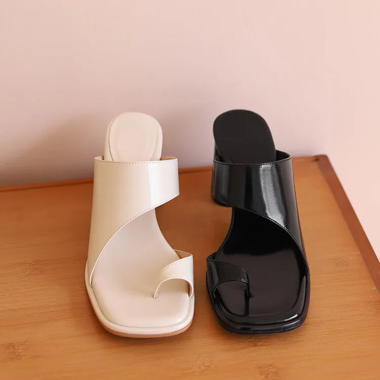 Ladies Leather Toe-Loop Block Heel Sandals