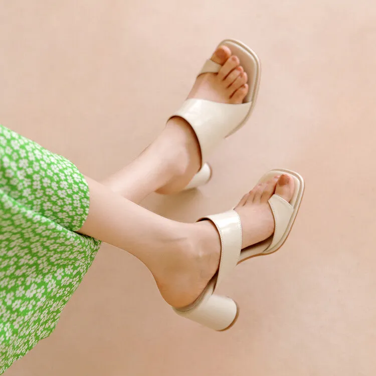 Ladies Leather Toe-Loop Block Heel Sandals