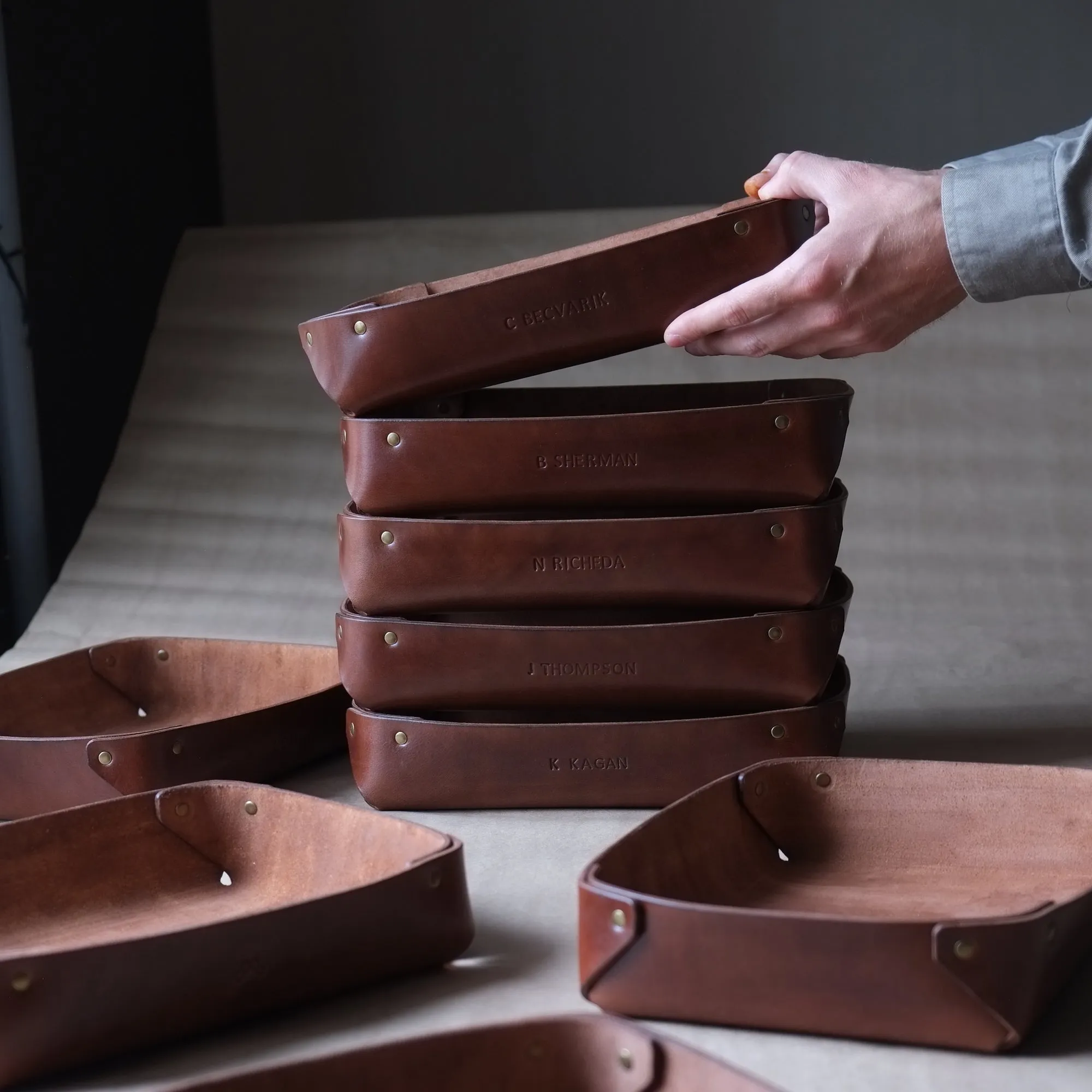 LARGE LEATHER VALET TRAY / NATURAL