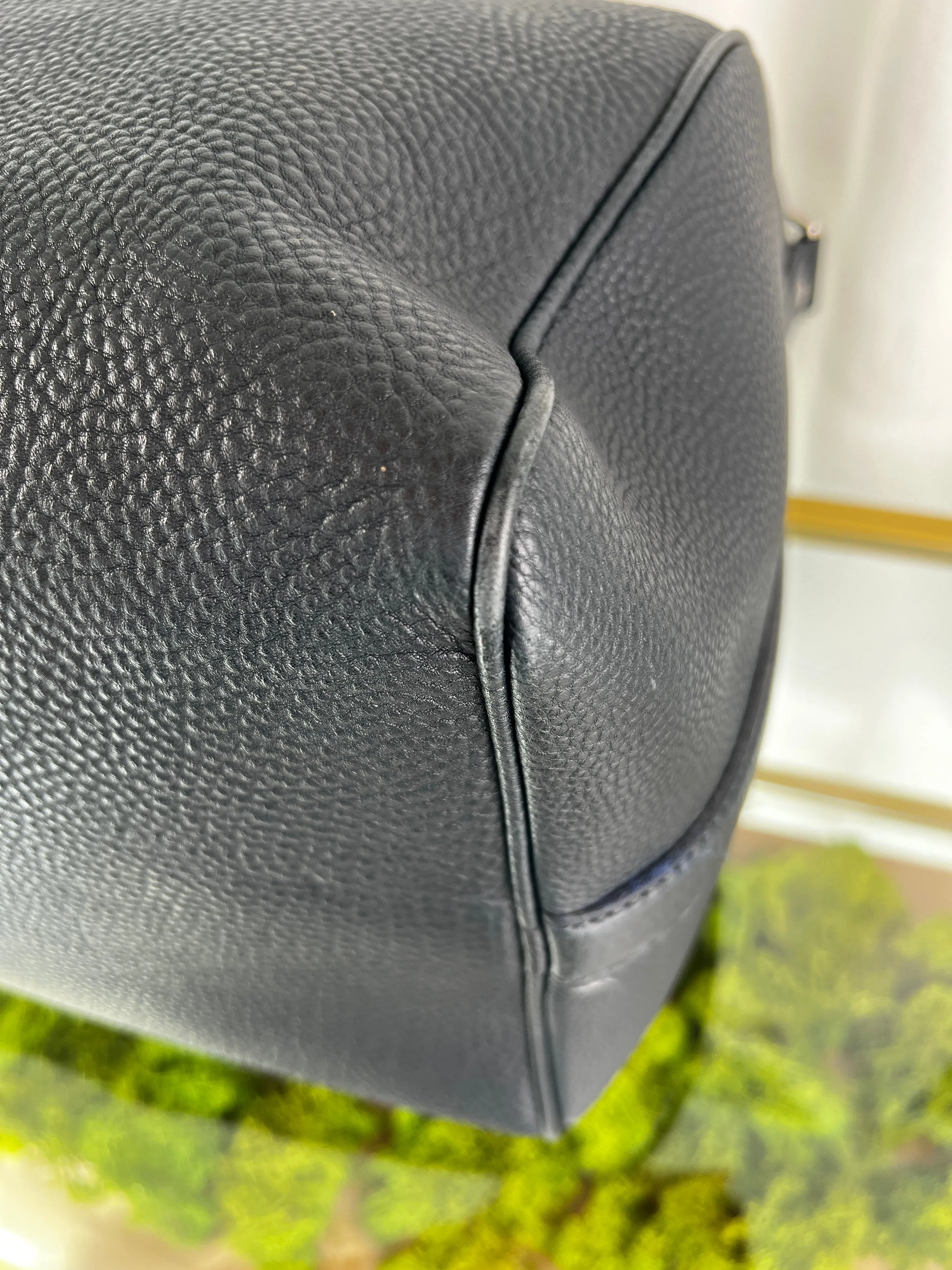 LOUIS VUITTON Taurillion Keepall Bandoliere 45