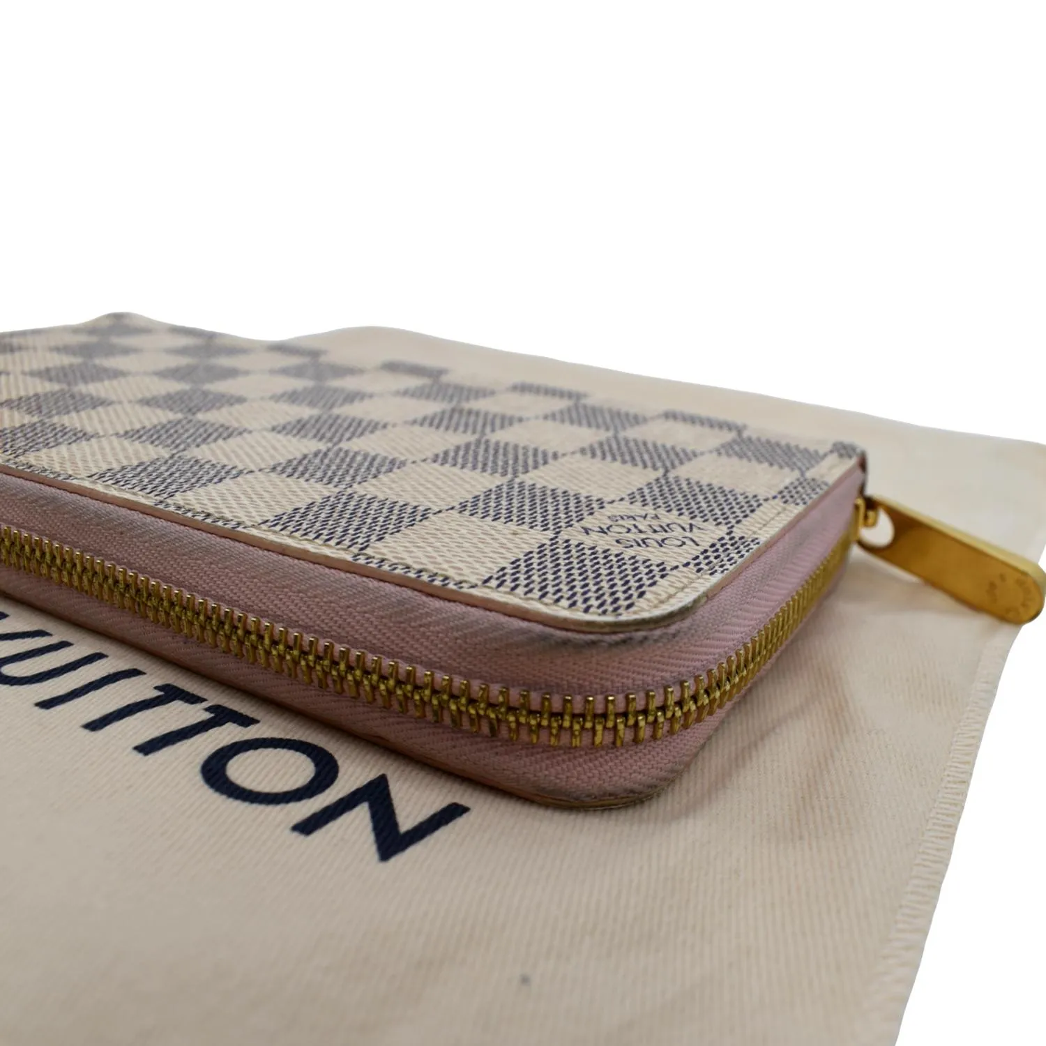LOUIS VUITTON Zip Around Damier Azur Wallet White