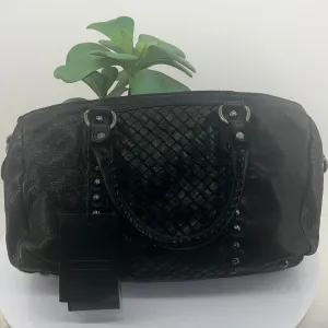 Lucy Shoulder Bag - Black - ML12