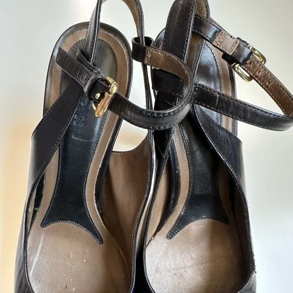Marni Black Closed Toe Platform Heels size 10 (40)