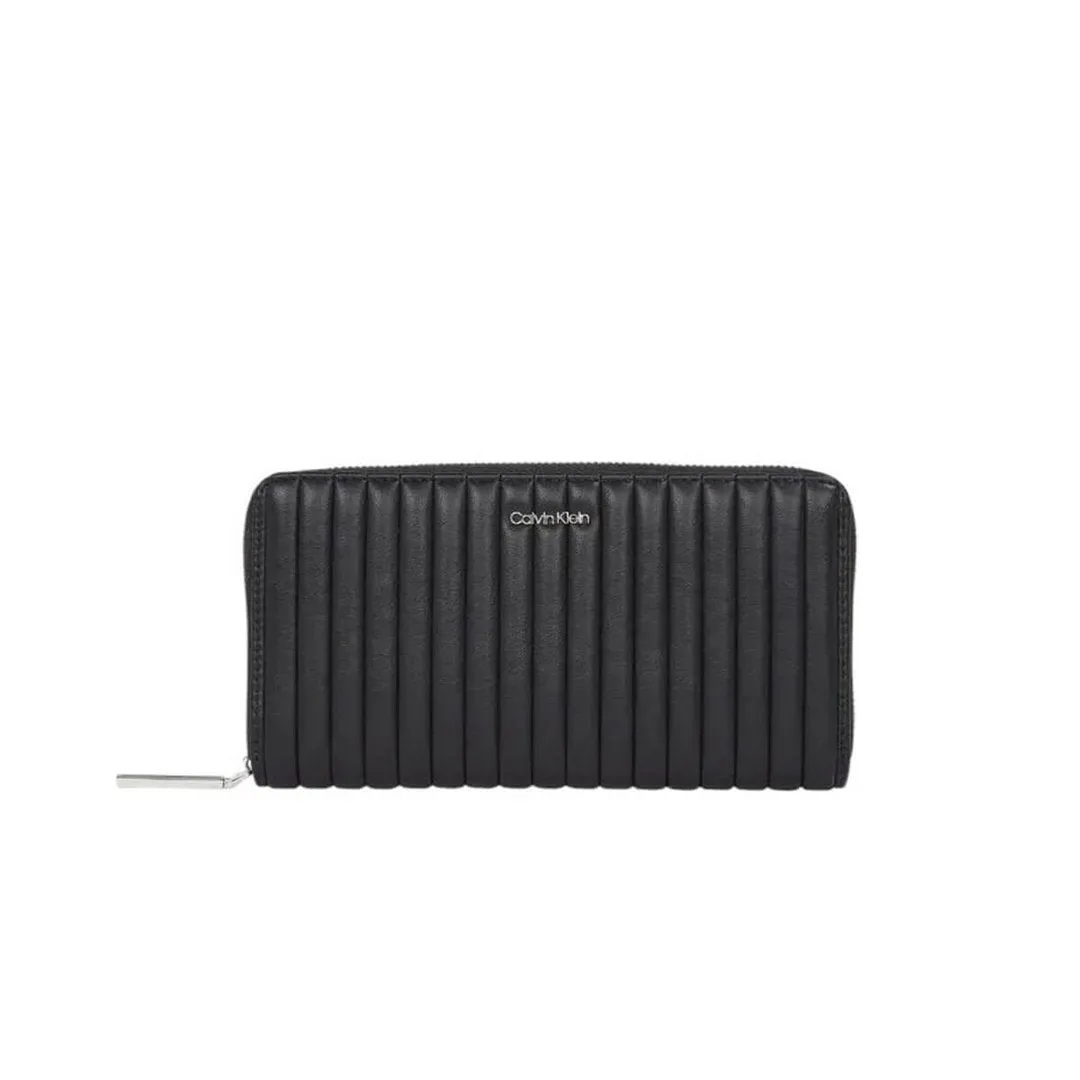 Mini Line Quilt Lg Zip Around