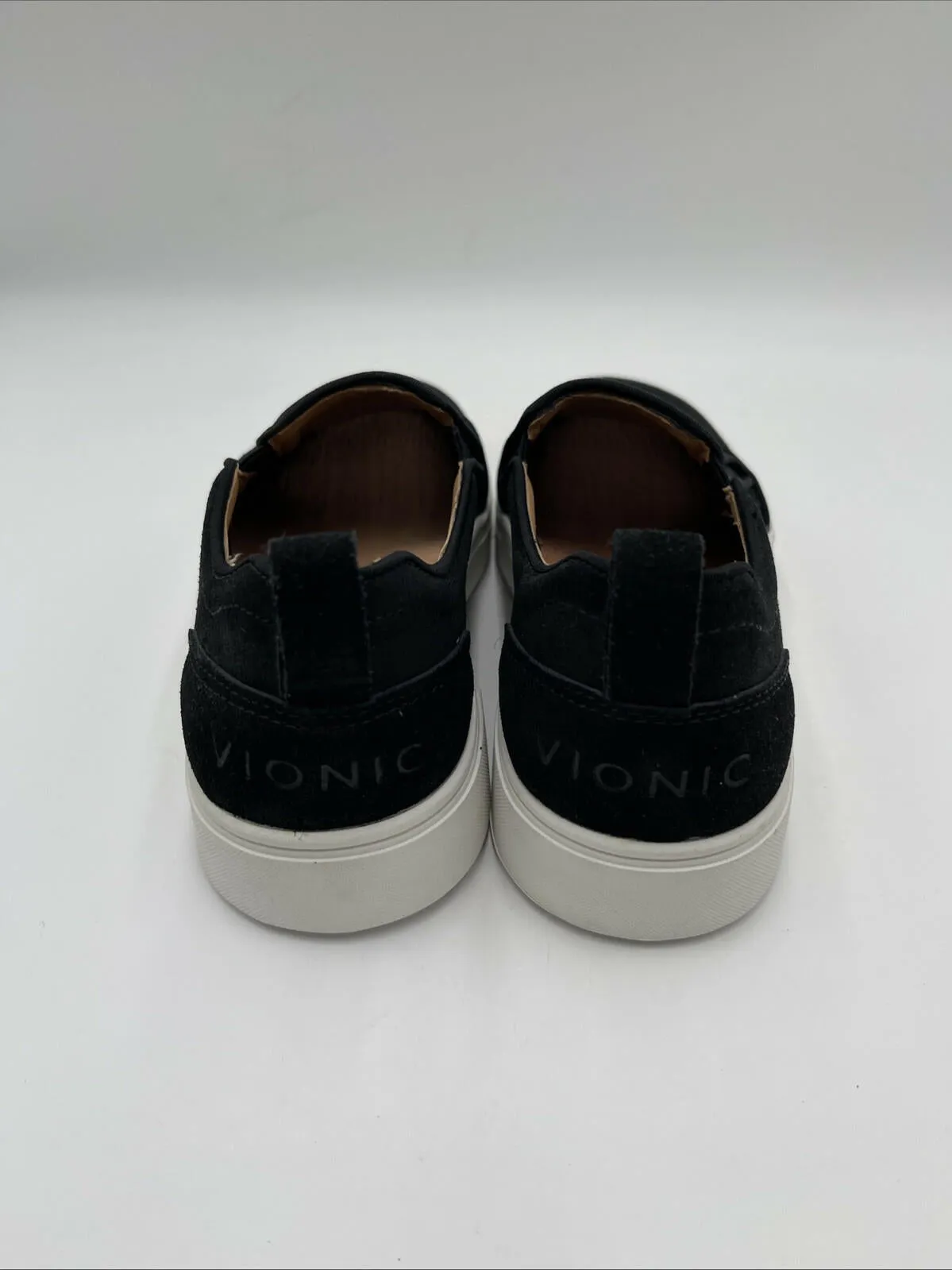 NWB Vionic Kimmie Women's Loafers Black Size 6M