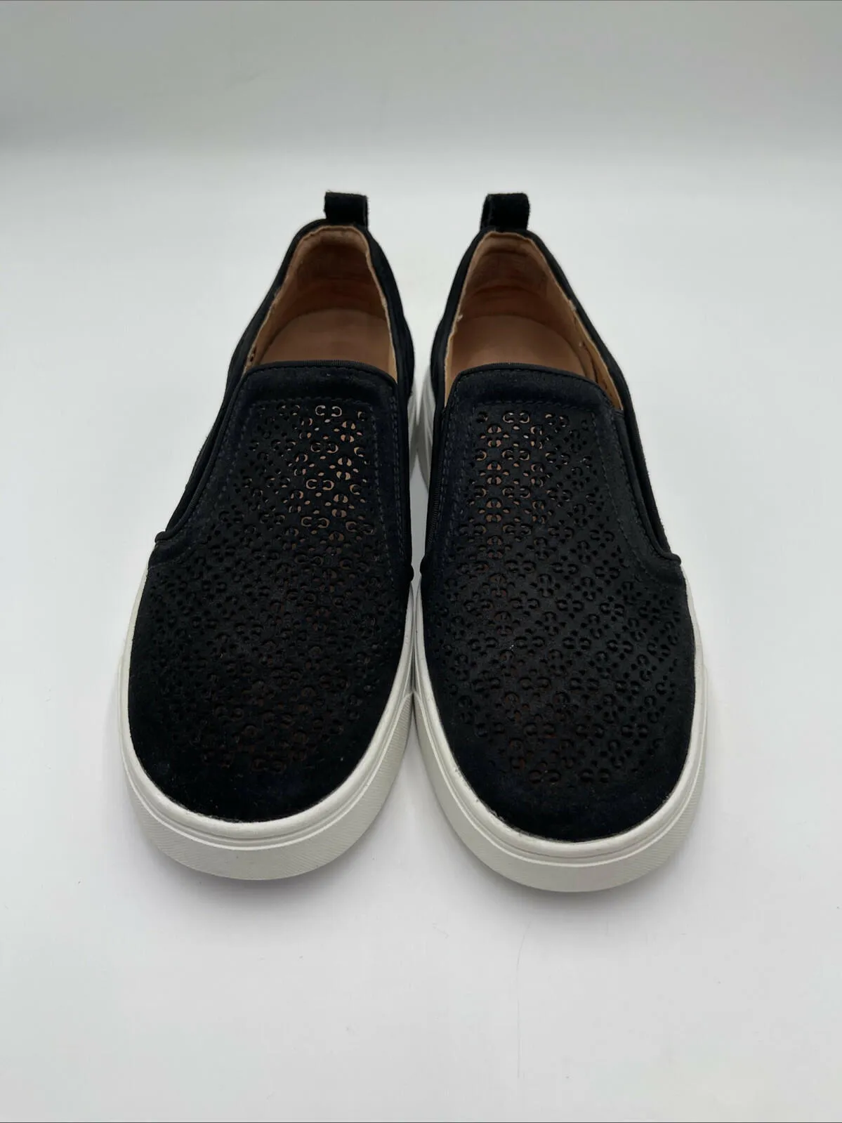 NWB Vionic Kimmie Women's Loafers Black Size 6M