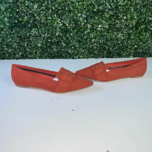 NWOB Journee Collection Womens Audrey Loafer Rust Size 8.5 - Like New