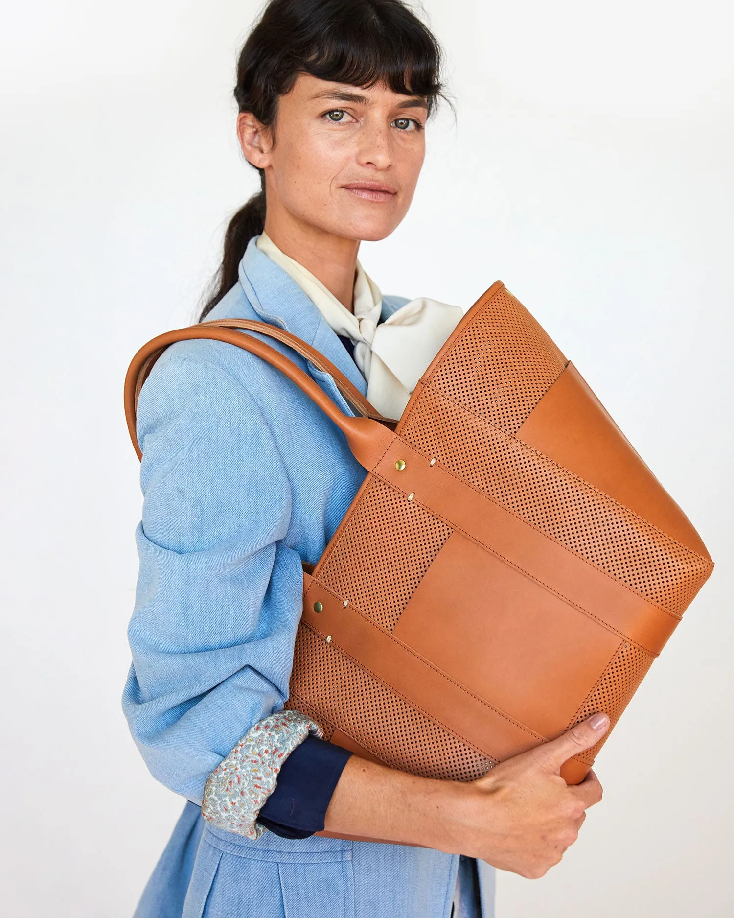 Perforated Le Box Tote in Cuoio