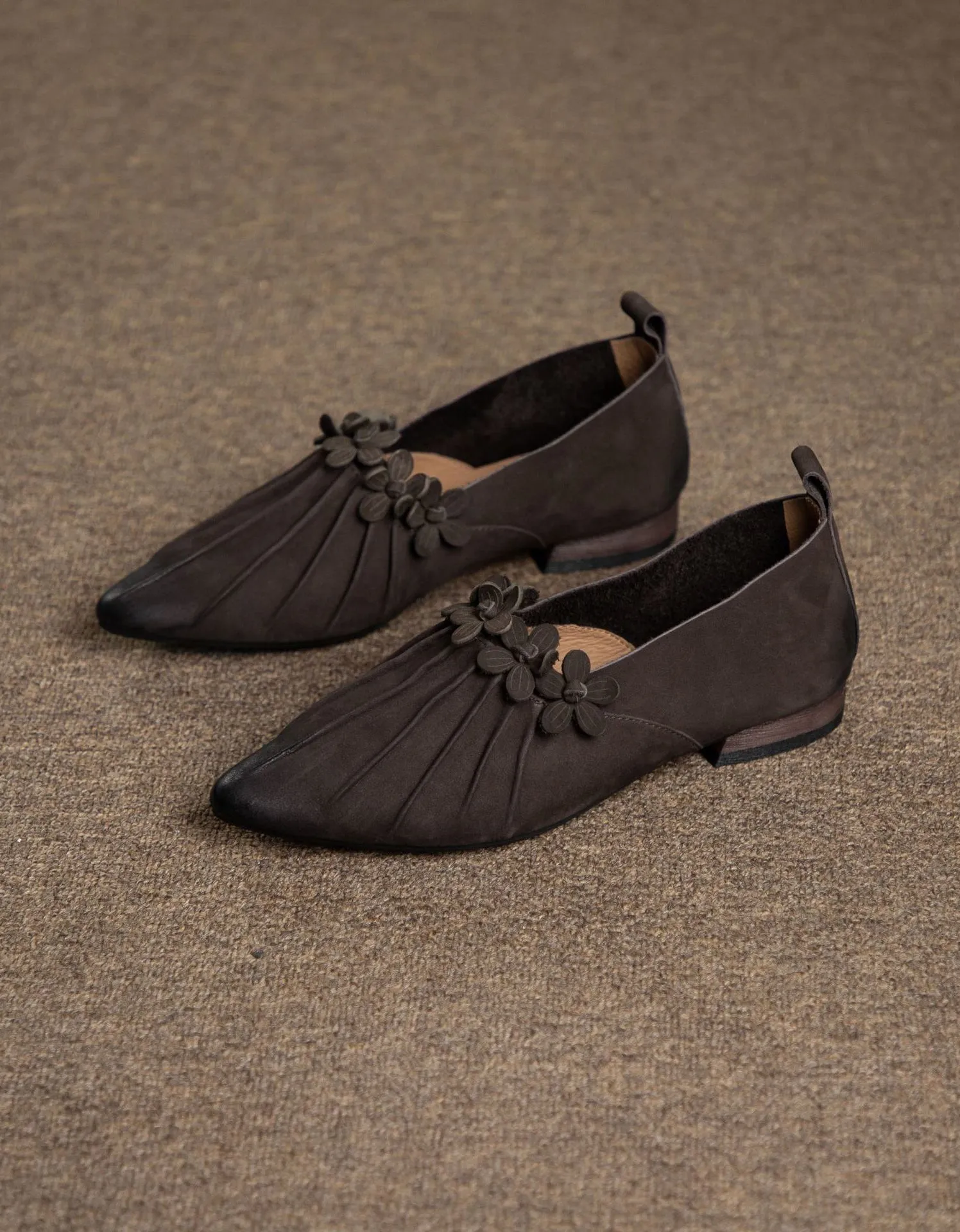 Real Leather Flower Decor Pointed Toe Flat Pumps