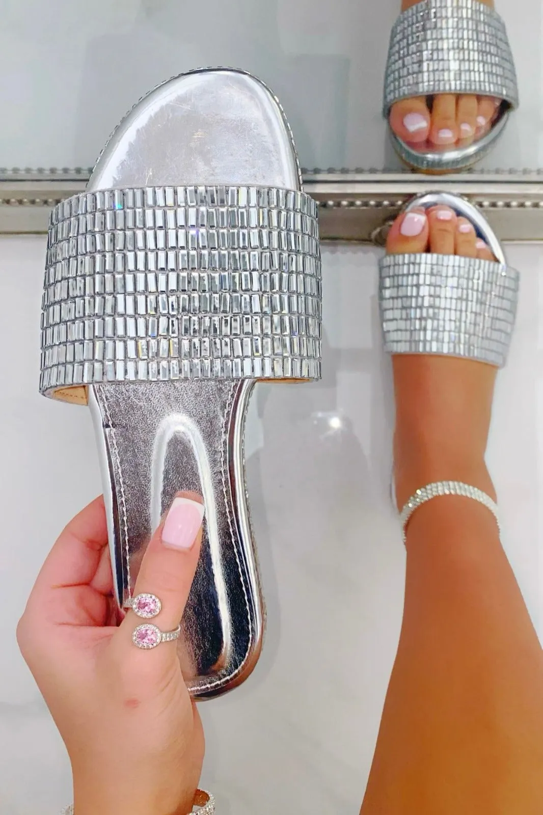 SILVER SPARKLY SLIP ON SLIPPERS SLIDERS