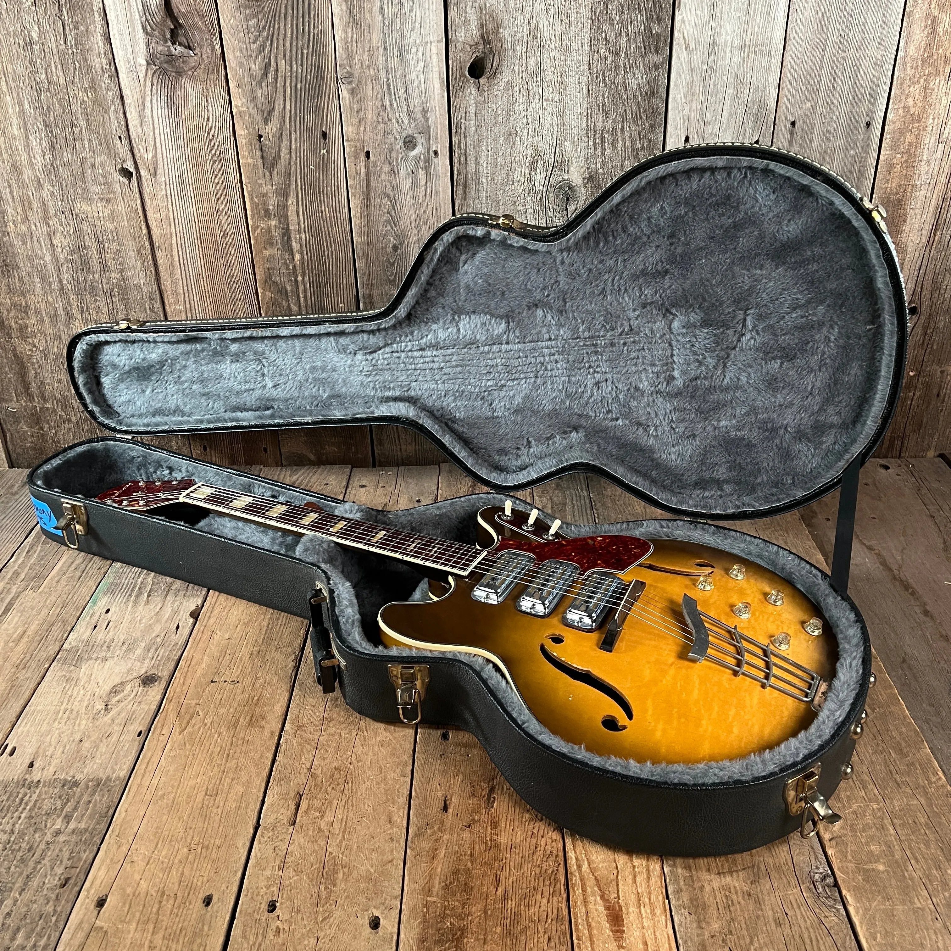 SOLD - Harmony H-75 1960 through 1963 Honey Burst