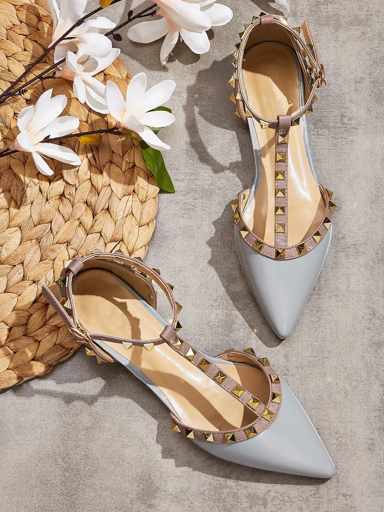 Studded Decor Point Toe Flats