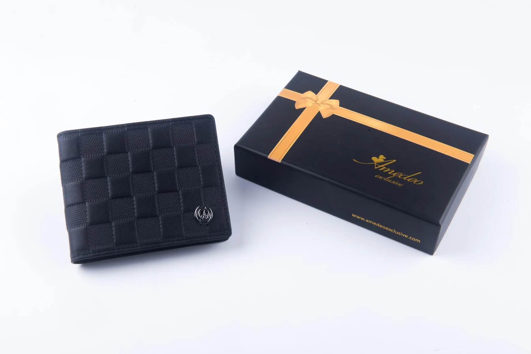 Textured Black Genuine leather wallet for men – Slim Luxury Purse