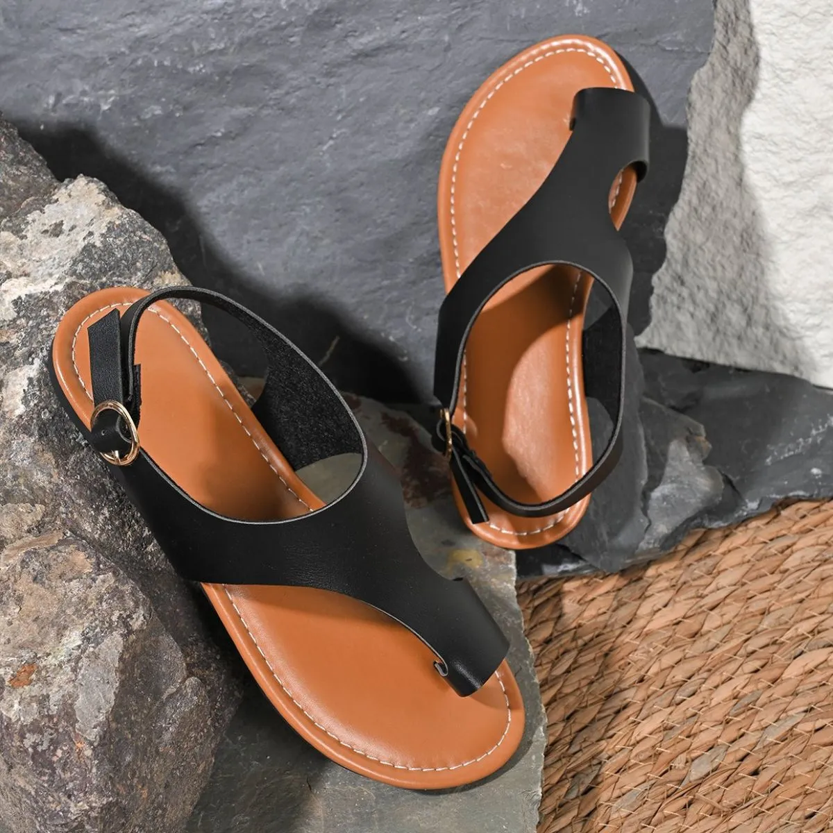 Toe Loop Flats Sandals