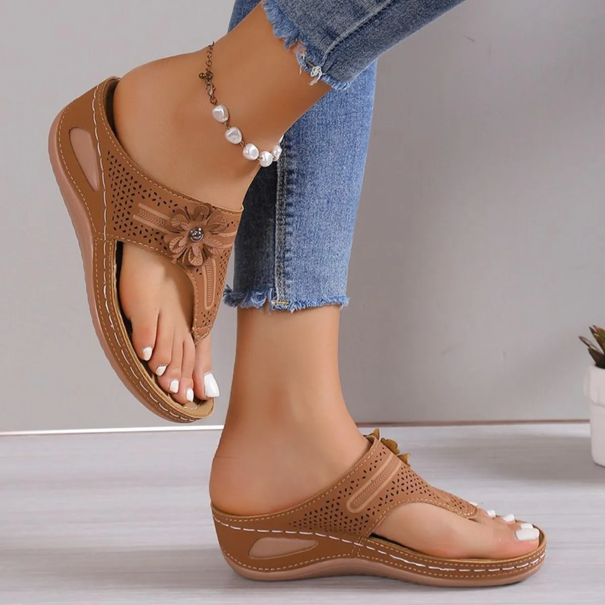 Toe Post Flats Sandals