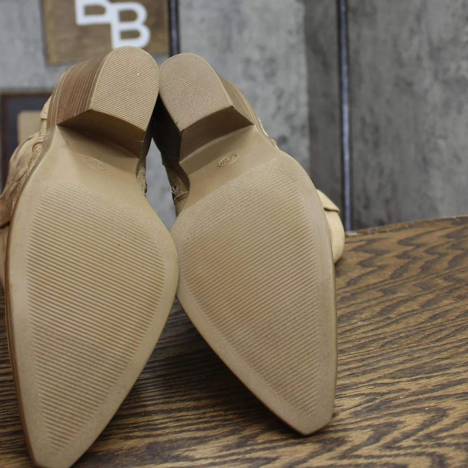 Universal Thread Womens Jacey Wide Width Western Ankle Boots Tan Brown 7.5W
