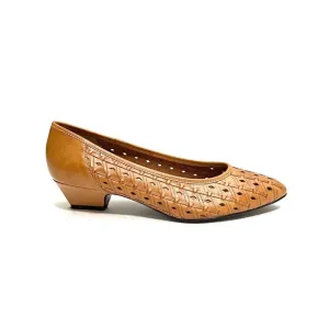 Vintage 1970s brown leather cutout lattice weave slip on kitten heels